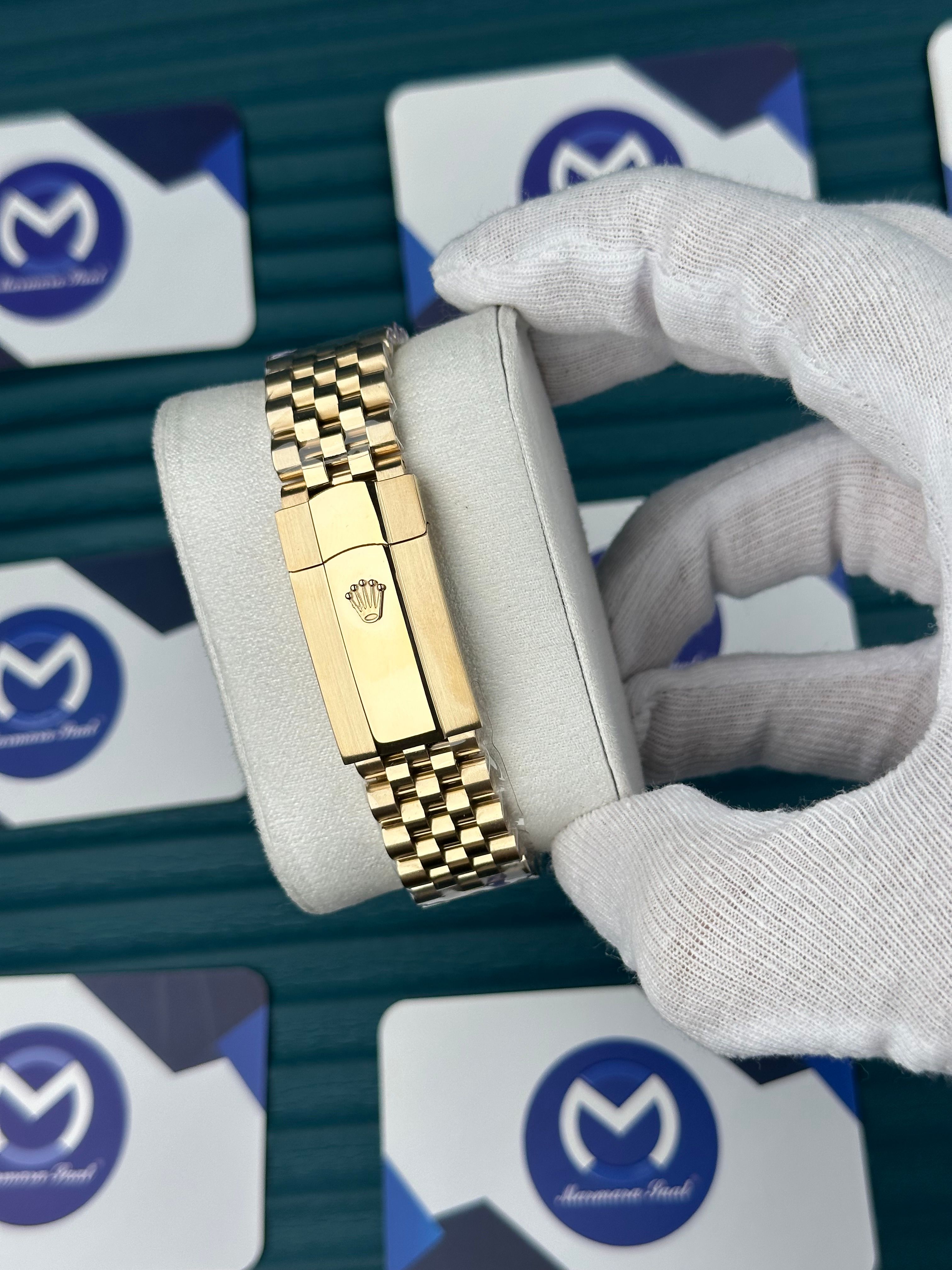 ROLEX DAY-DATE BLACK DIAL GOLD ROMA INDEX GOLD JUBILE
