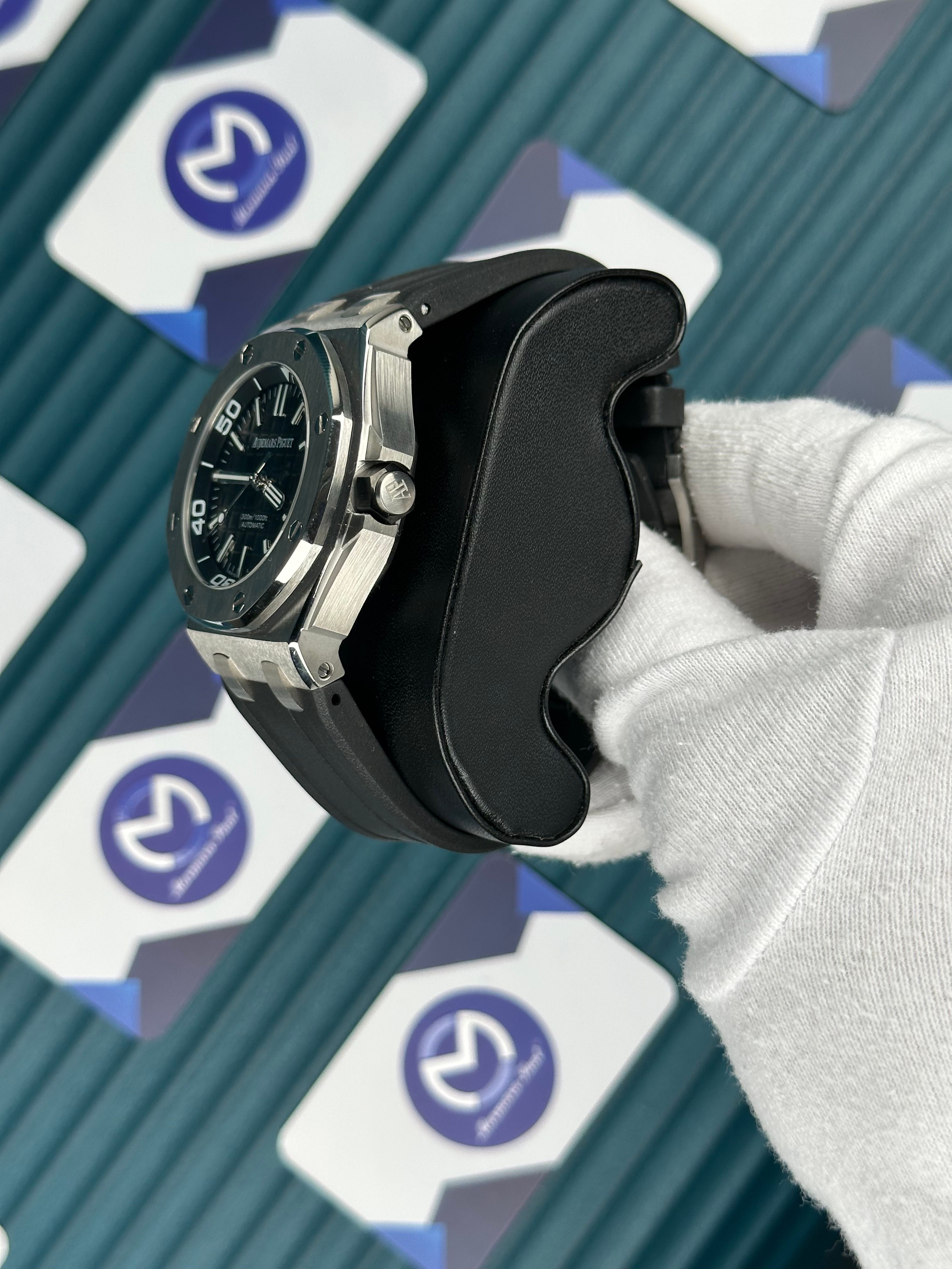Audemars Piguet Royal Oak Offshore Diver Siyah Kadran Automatic
