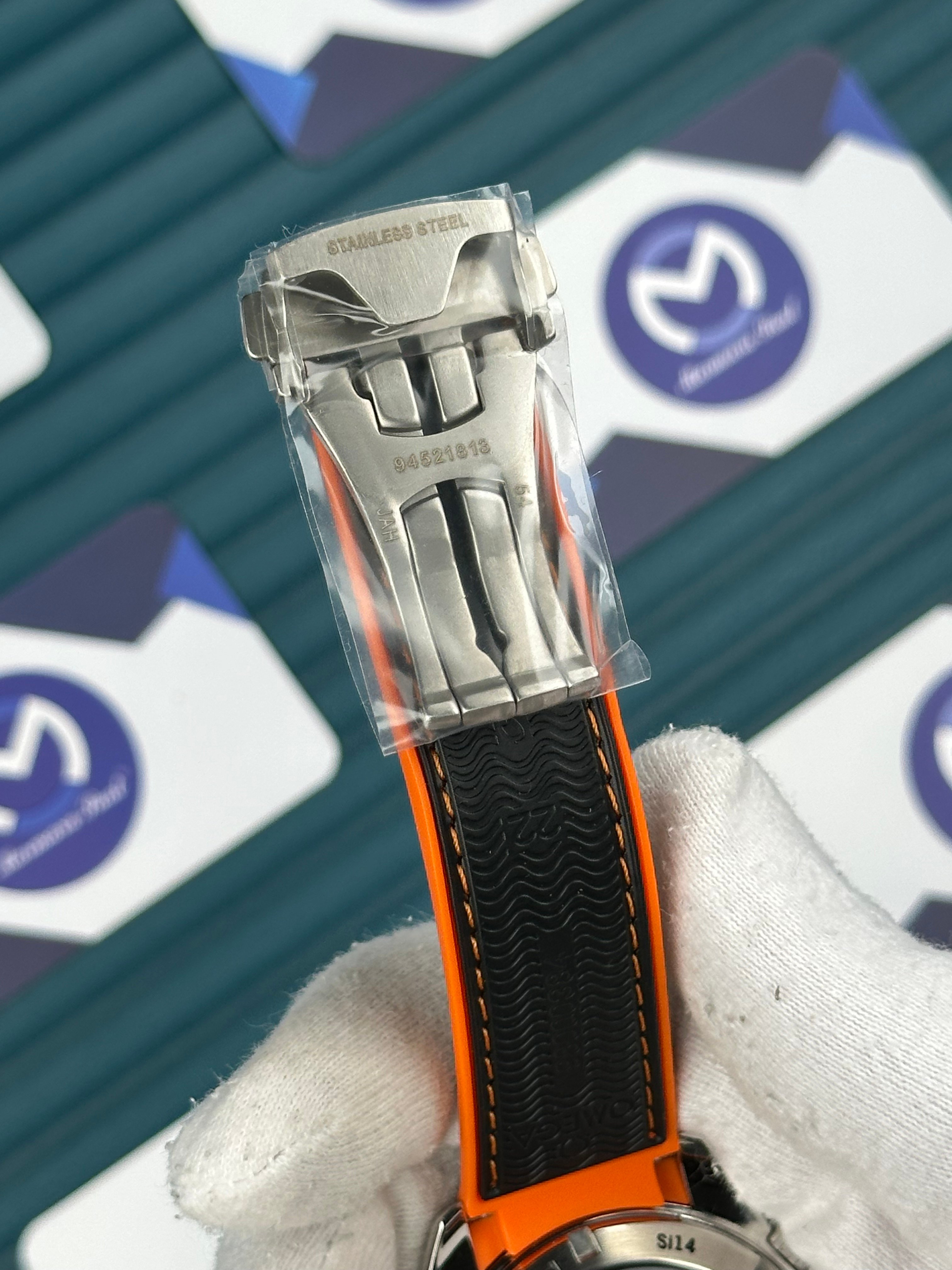 Omega Seamaster Planet Ocean PVD Gri Kadran Gümüş Kasa