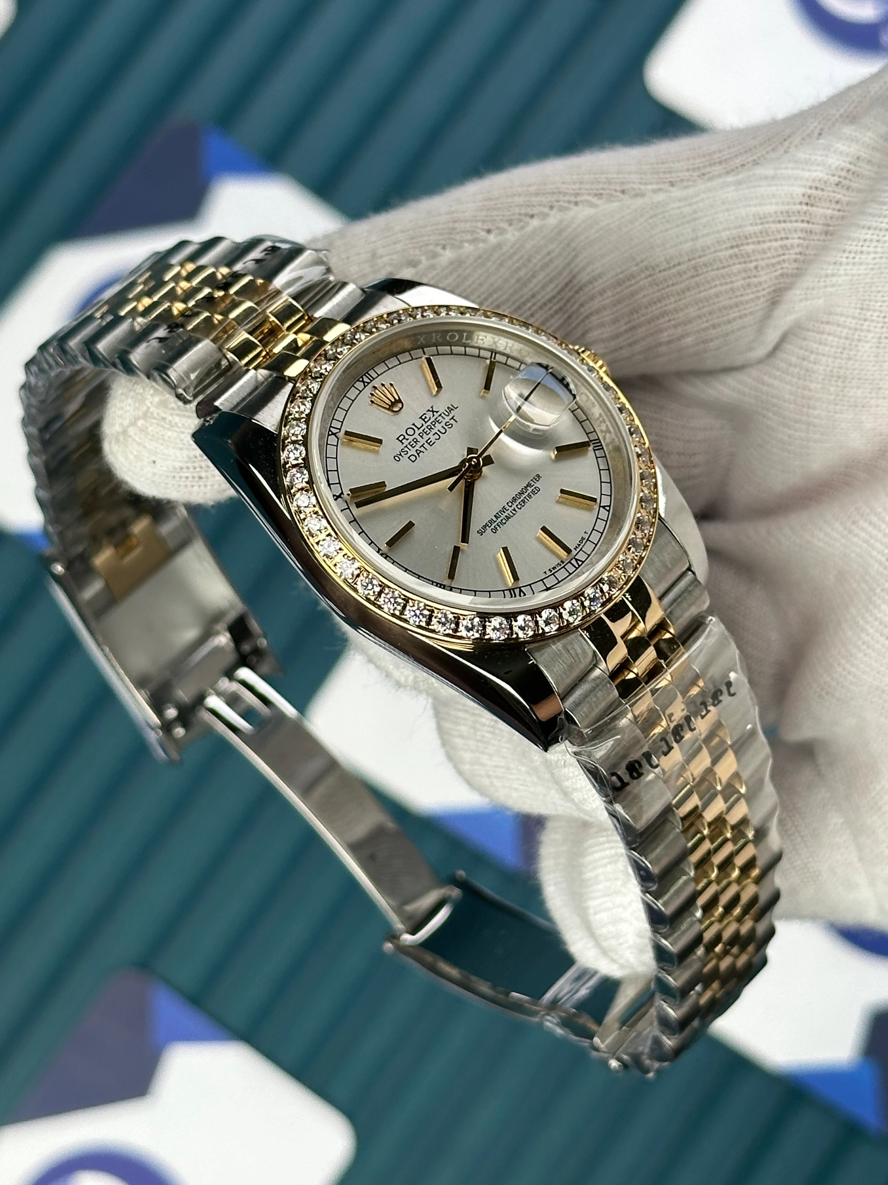 ROLEX 36 MM DATEJUST OFF WHITE DIAL ROD INDEX GOLD-SILVER JUBILEE