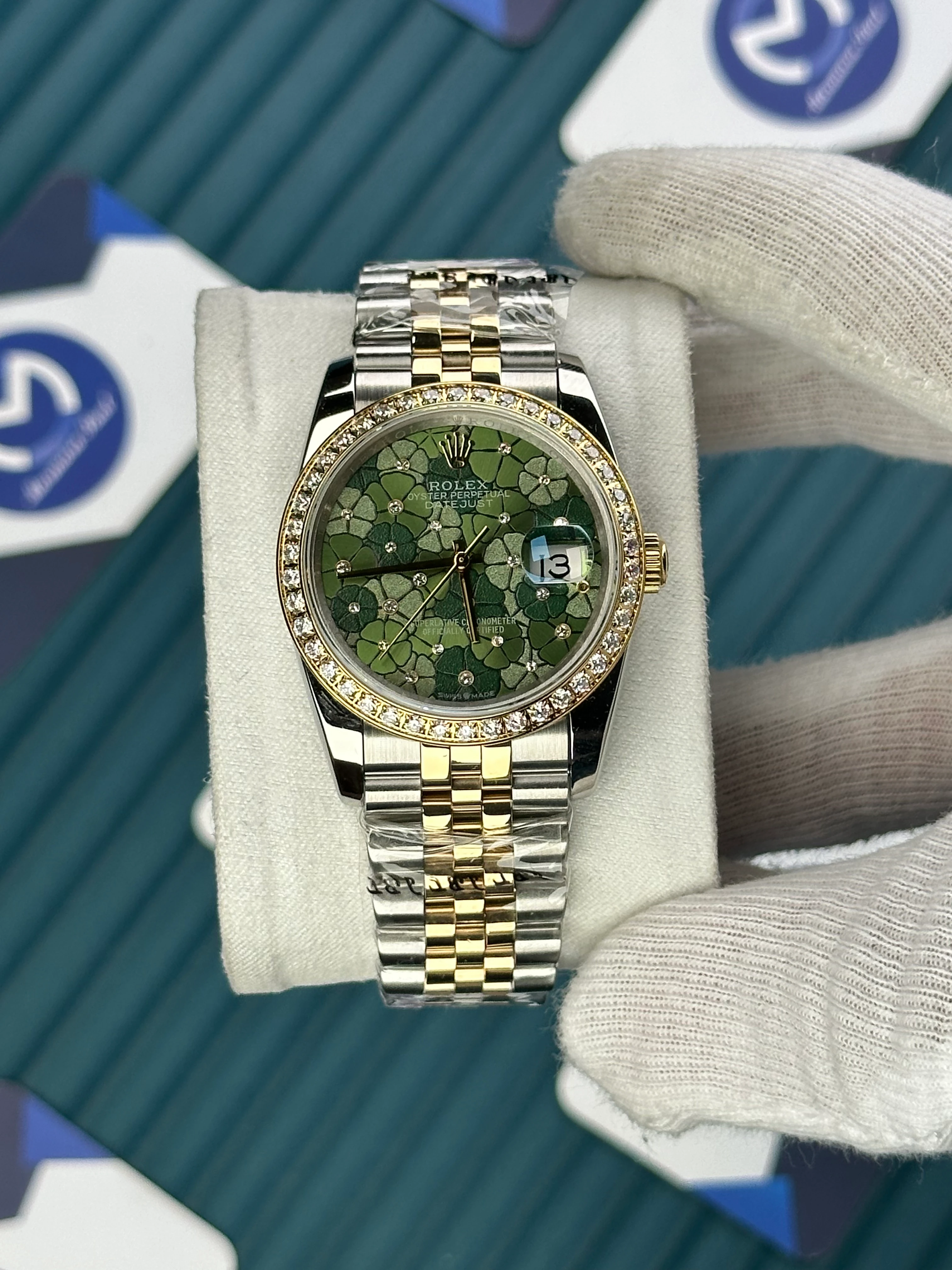 ROLEX 36 MM DATEJUST GREEN LEAF DIAL DIAMOND BEZEL GOLD-SILVER JUBILE 