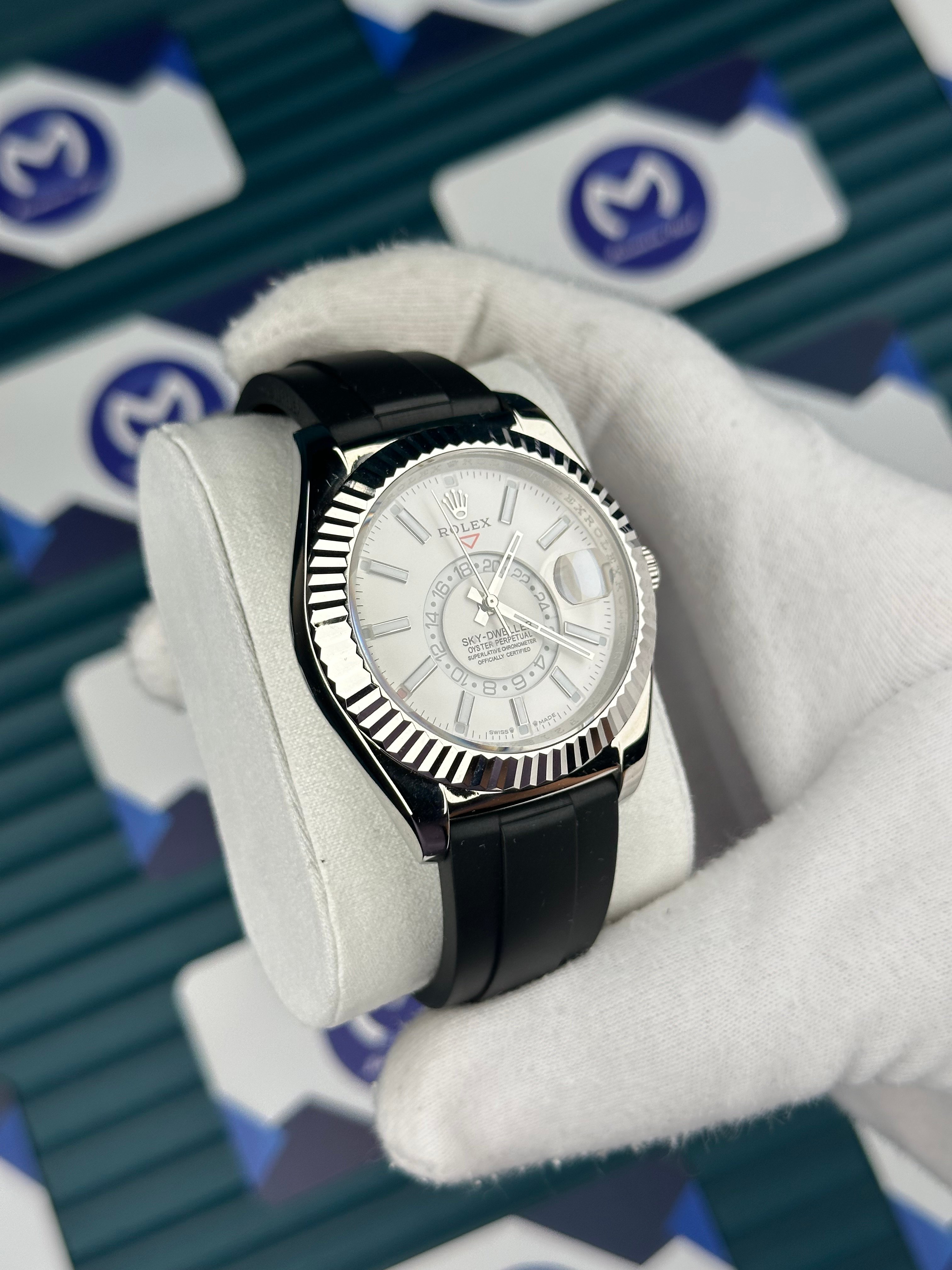 Rolex Sky Dweller Silver Beyaz Kadran Oysterflex