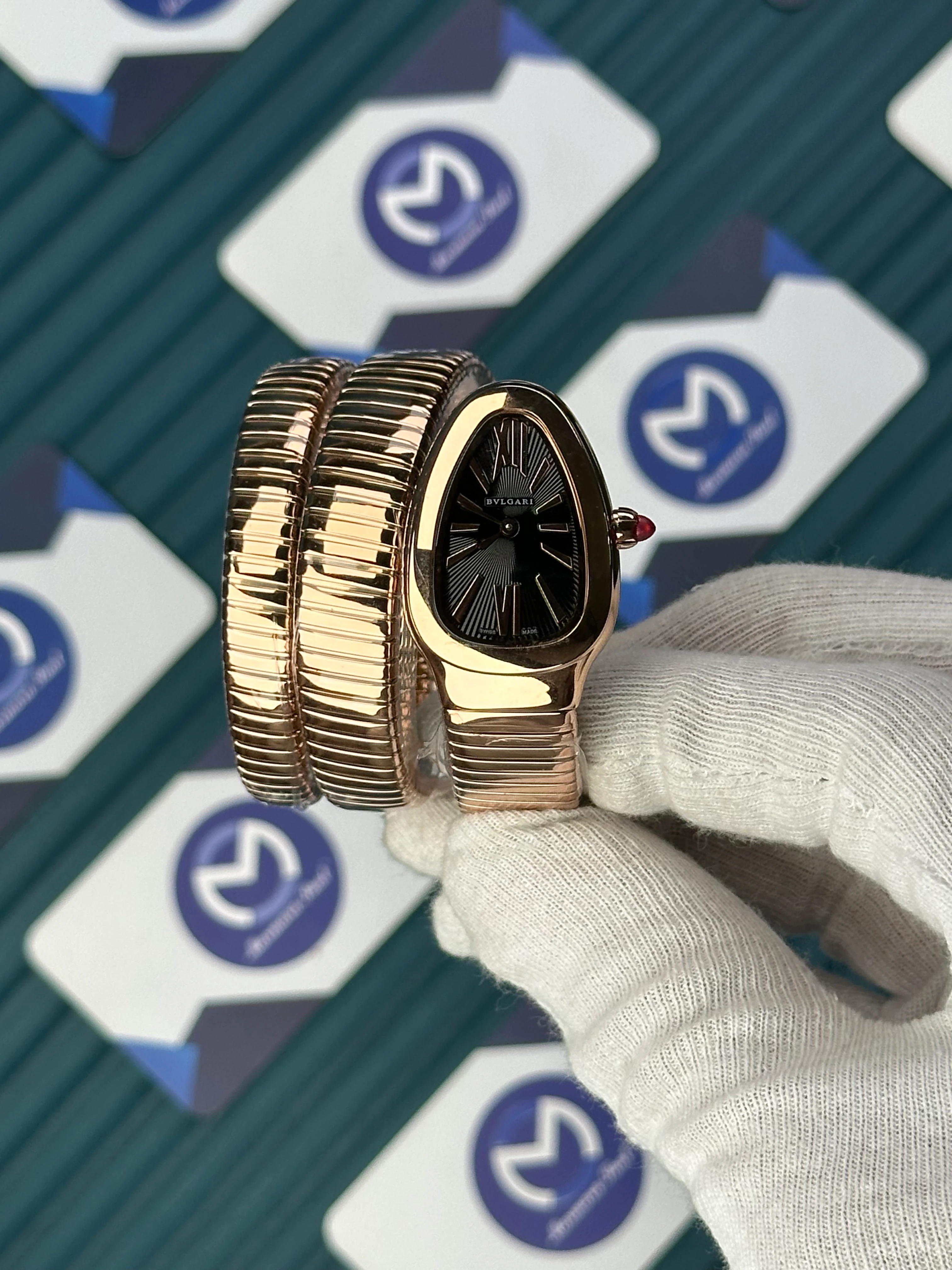 BVLGARI SERPENTI BLACK DIAL ROSE LONG TUBOGAS