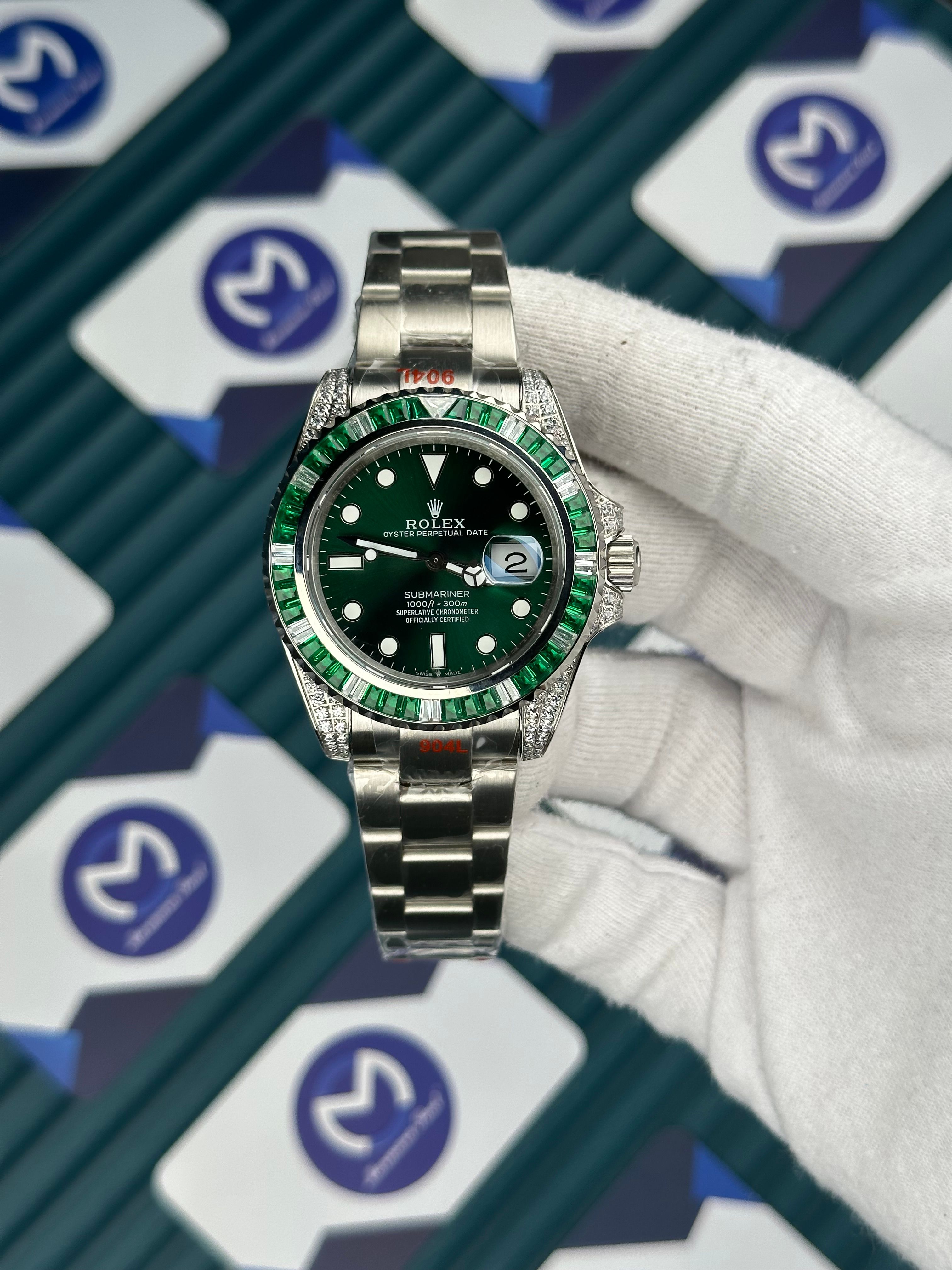 Rolex Submariner Taşlı Bezel Yeşil Kadran 