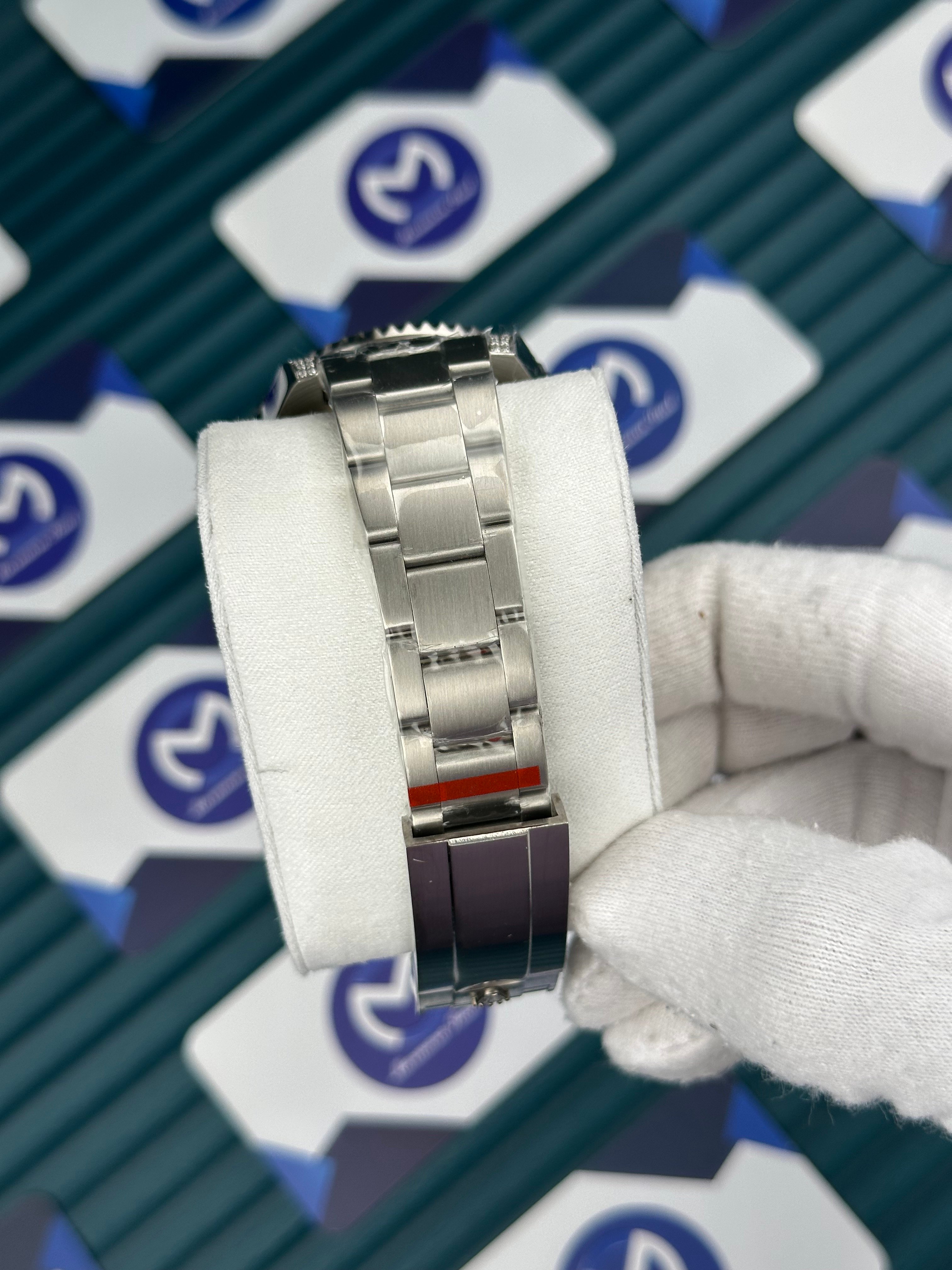 Rolex Submariner Siyah Beyaz Taşlı Bezel Siyah Kadran
