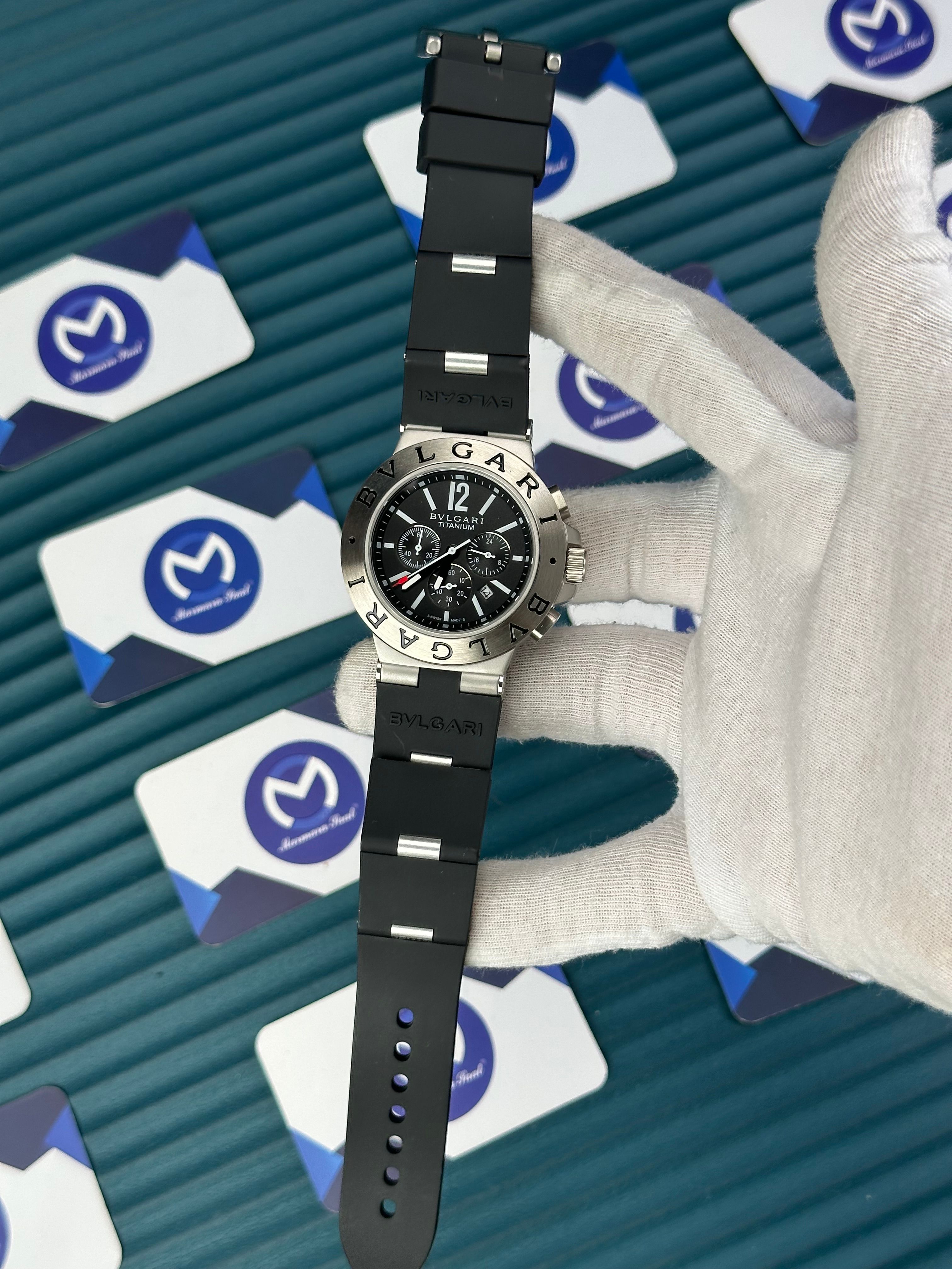 BVLGARI TITANYUM BLACK DIAL SILVER CASE CHRONOGRAPH BLACK RUBBER