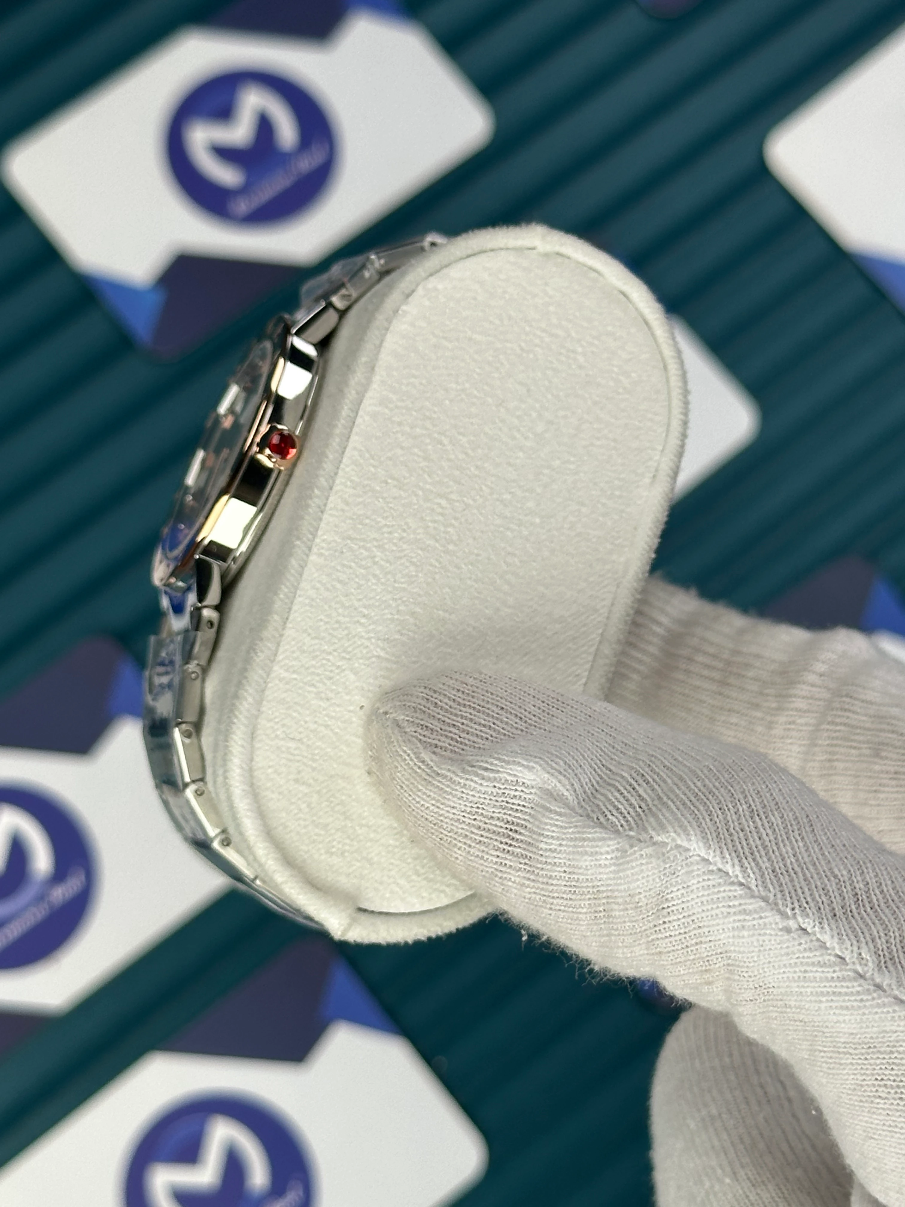 BVLGARI WHITE DIAL GOLD BEZEL DIAMOND INDEX SILVER CORD