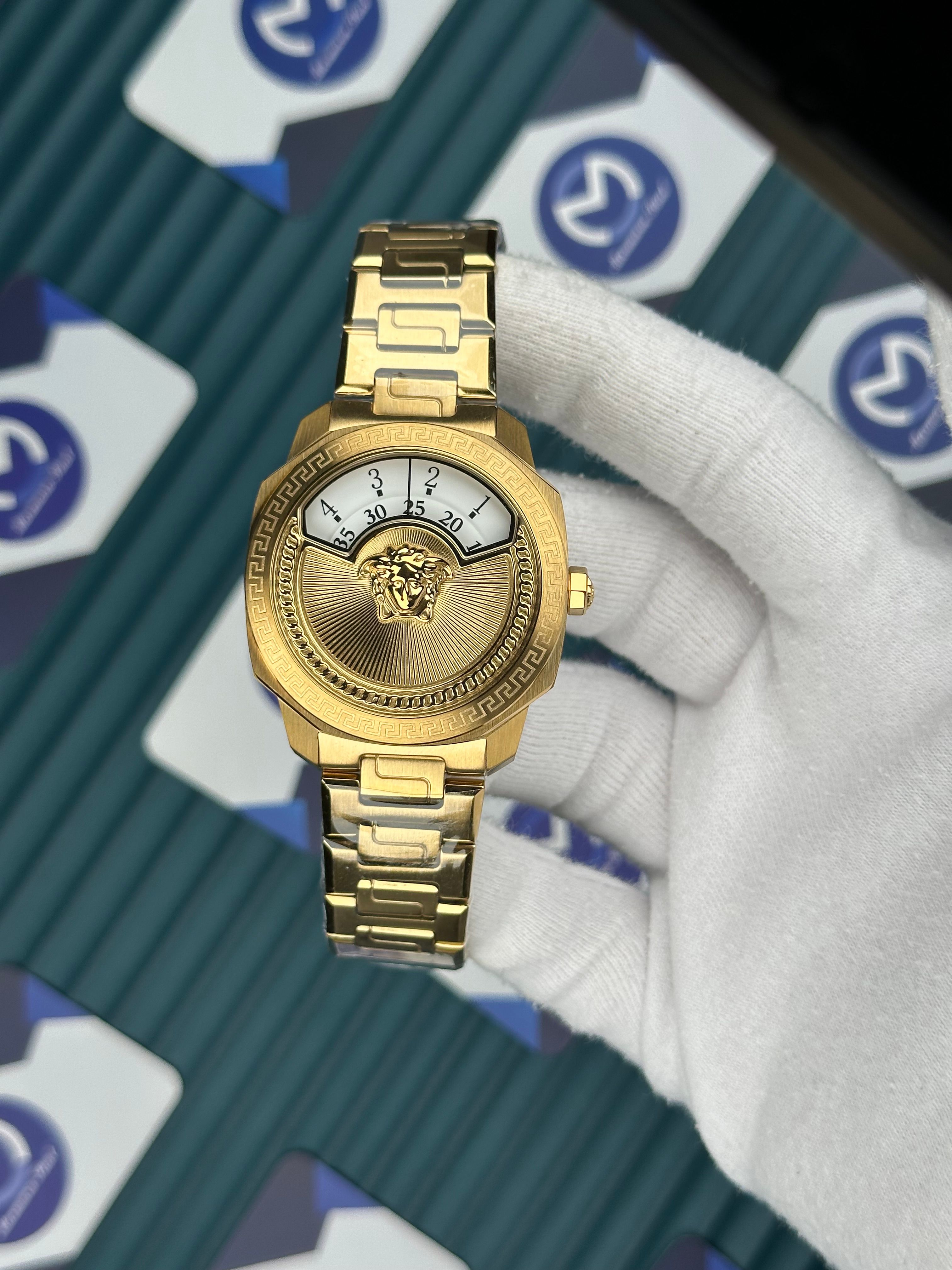 Versace Gold Yeni Nesil 3D Logolu Beyaz Kadran