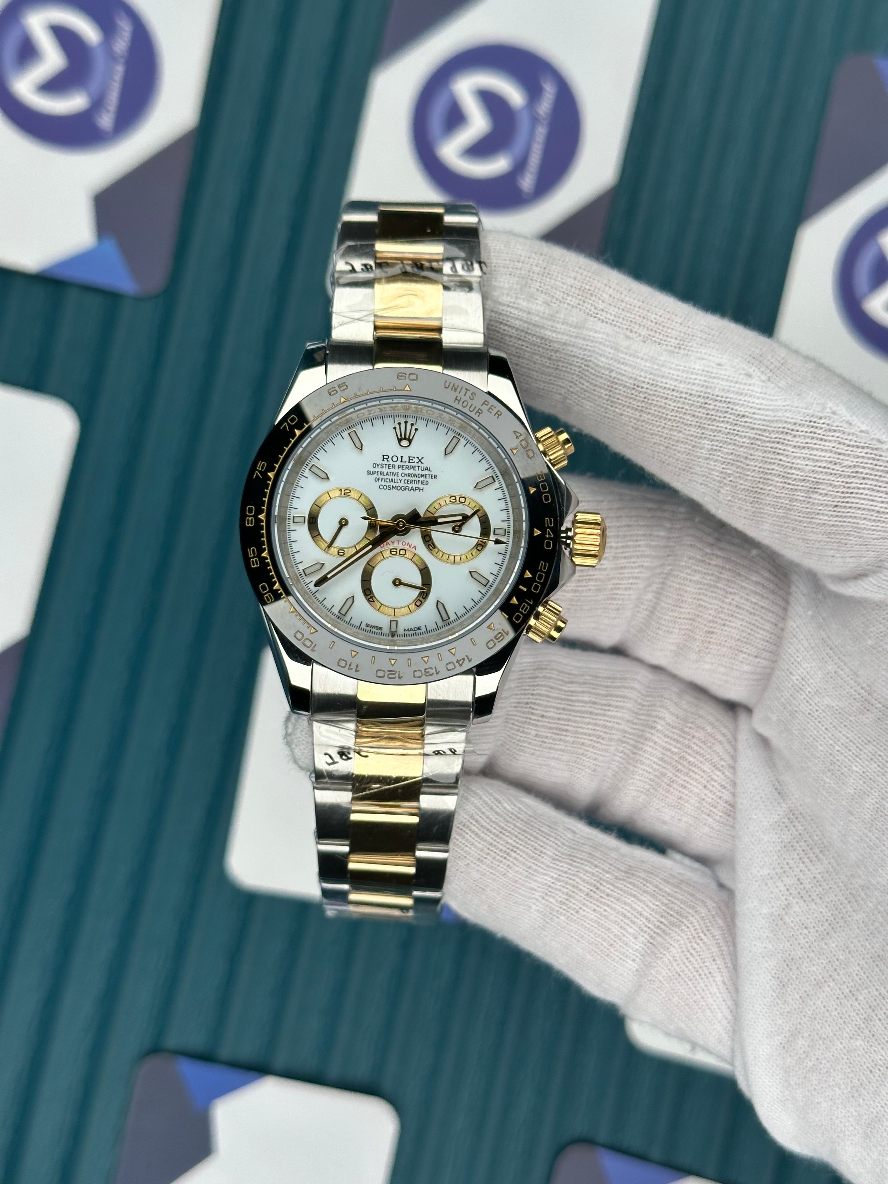 ROLEX DAYTONA WHITE DIAL GOLD-SILVER OYSTER