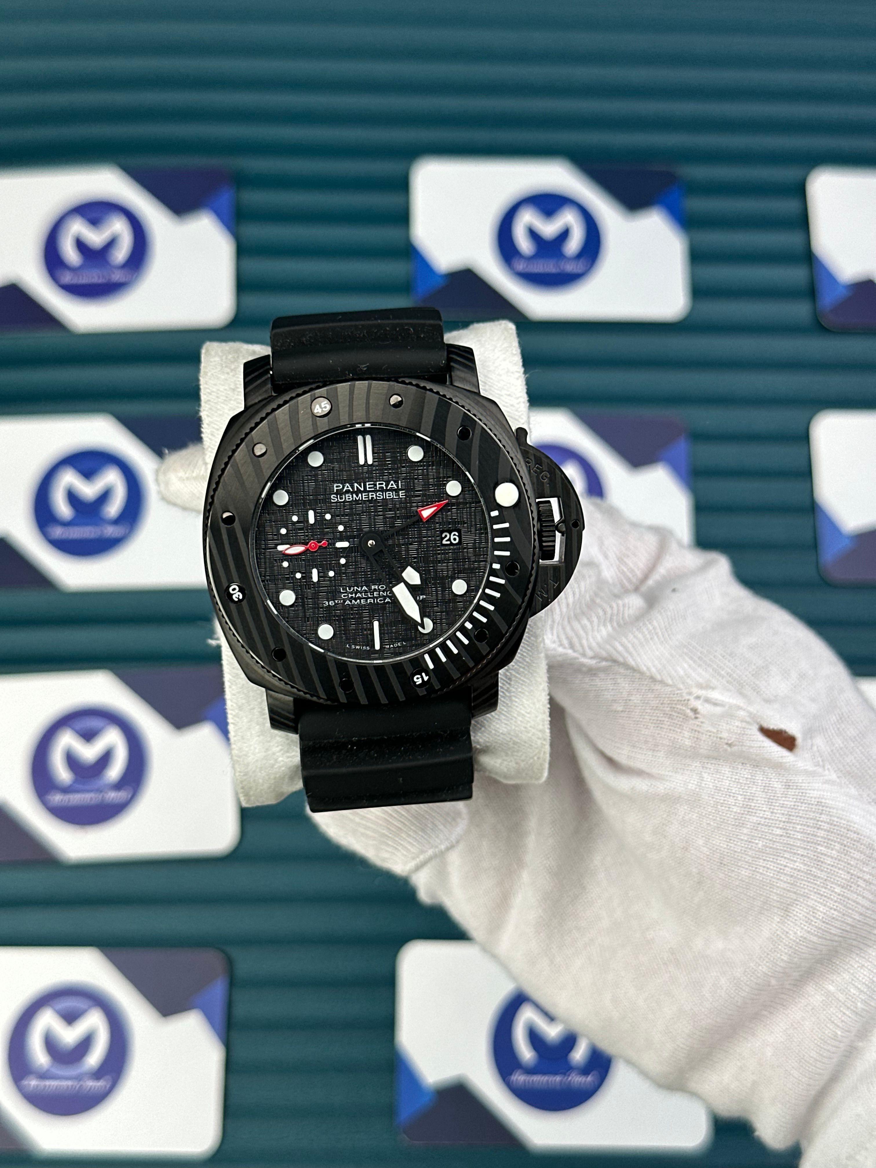 LUMINOR PANERAI CARBON CASE BLACK DIAL AND RUBBER
