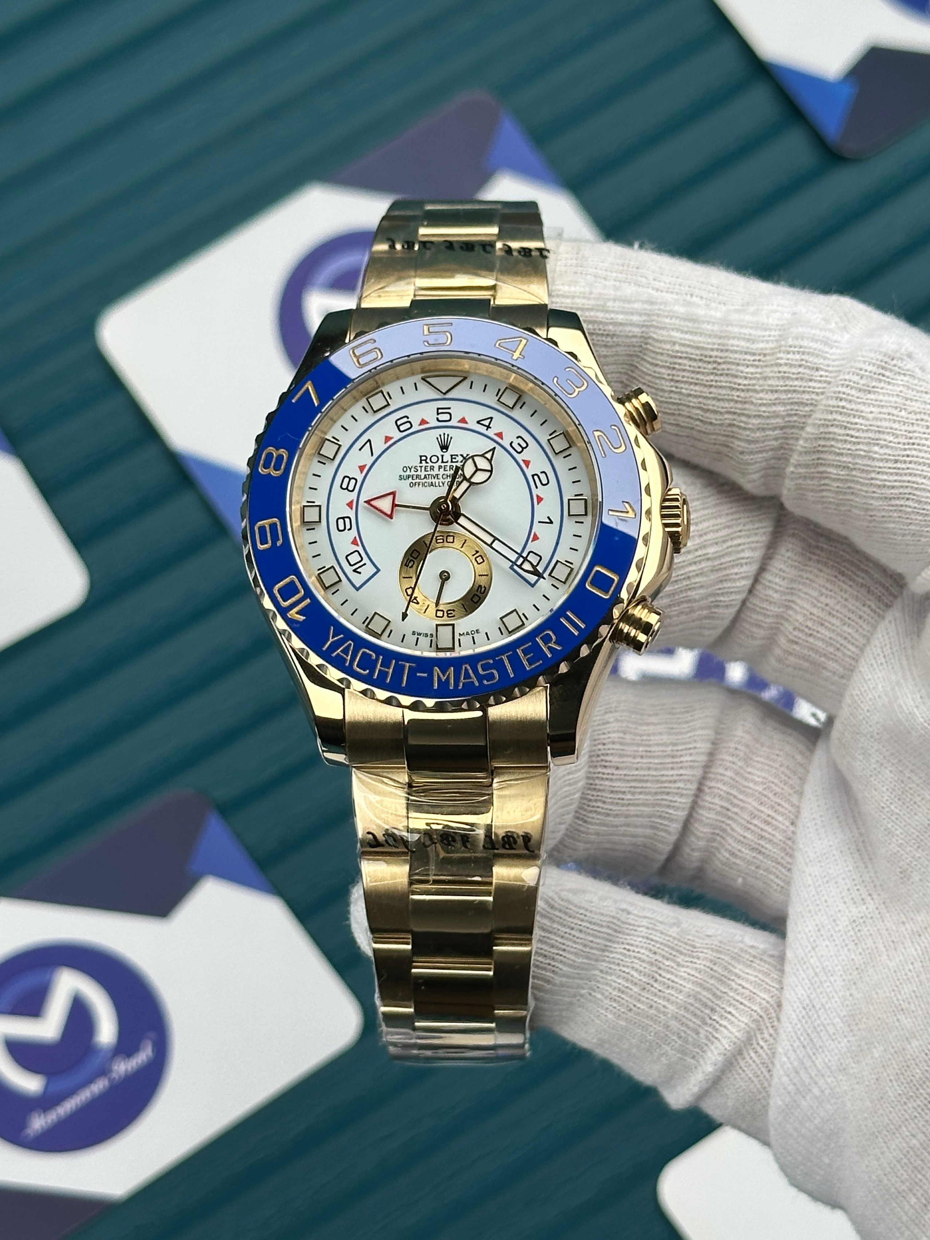 ROLEX YACHT-MASTER WHITE BLUE DIAL GOLD OYSTER