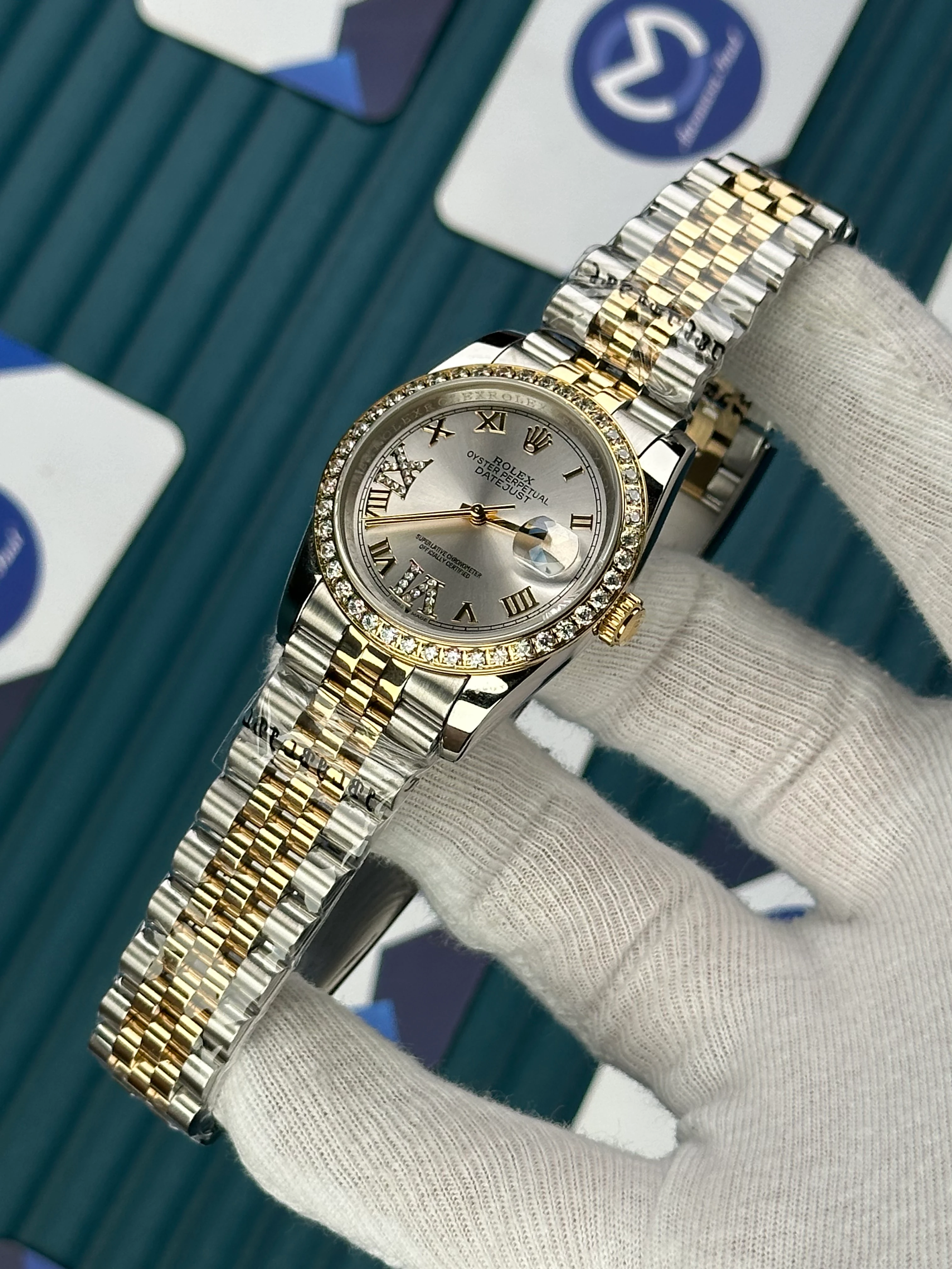 ROLEX 36 MM DATEJUST OFF WHITE DIAL DIAMOND ROMA INDEX DIAMOND BEZEL GOLD-SILVER JUBILE 