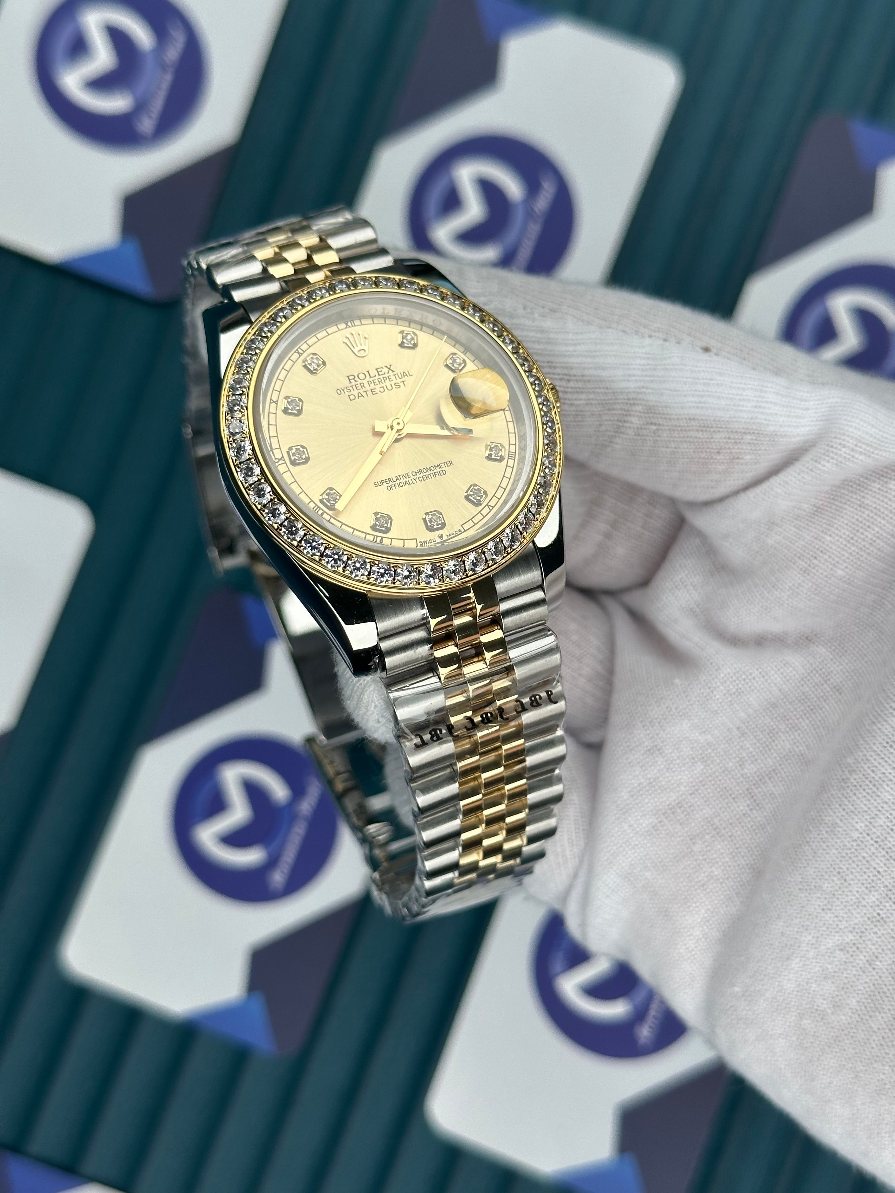 ROLEX DATEJUST GOLD DIAL DIAMOND BEZEL GOLD-SILVER JUBILE