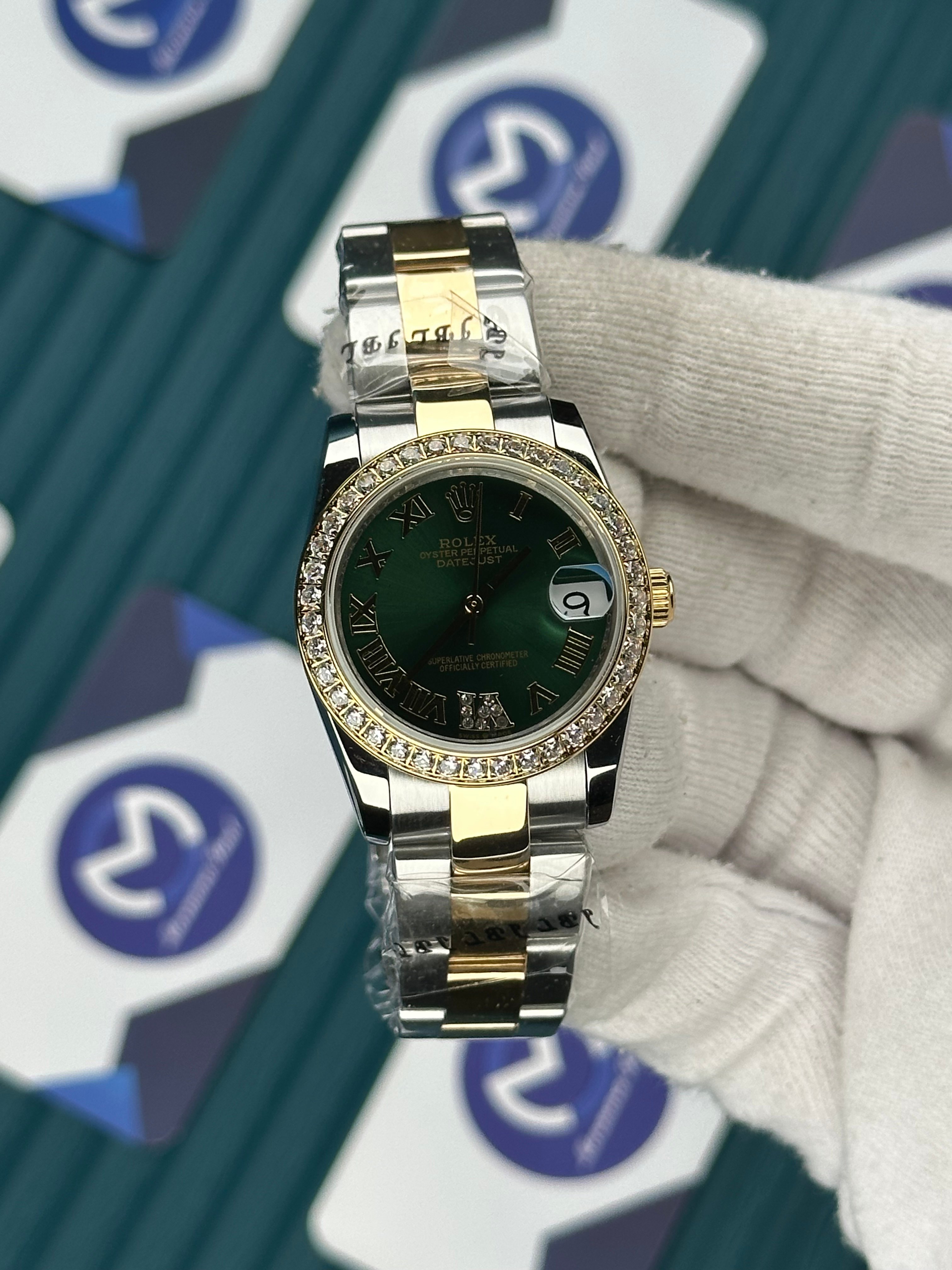 ROLEX 31 YEŞİL KADRAN PIRLANTA BEZEL GOLD-SILVER OYSTER