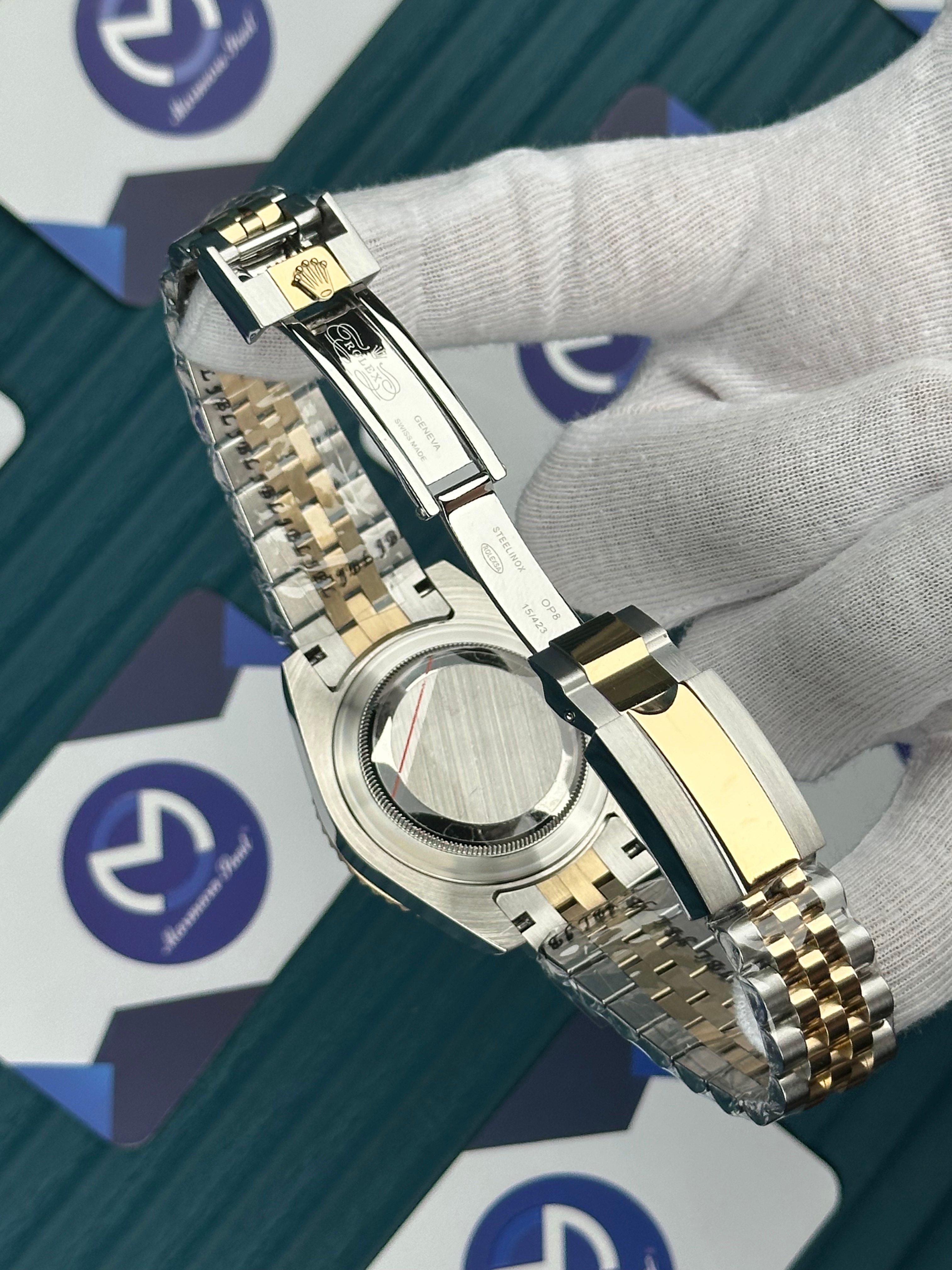 ROLEX GMT MASTER II ZOMBIE BLACK DIAL GOLD-SILVER JUBILE