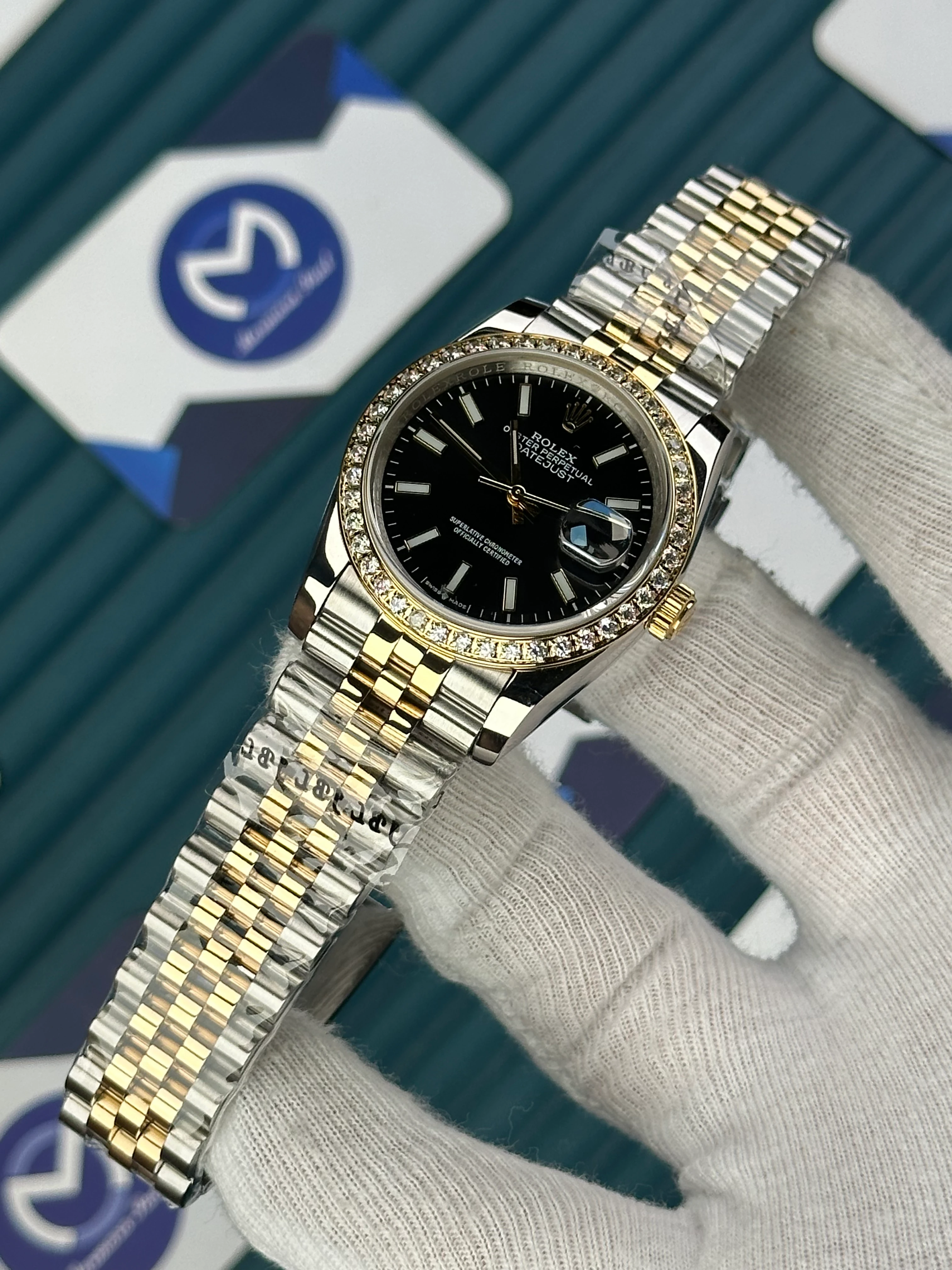ROLEX 36 MM DATEJUST BLACK DIAL ROD INDEX DIAMOND BEZEL GOLD-SILVER JUBILE 