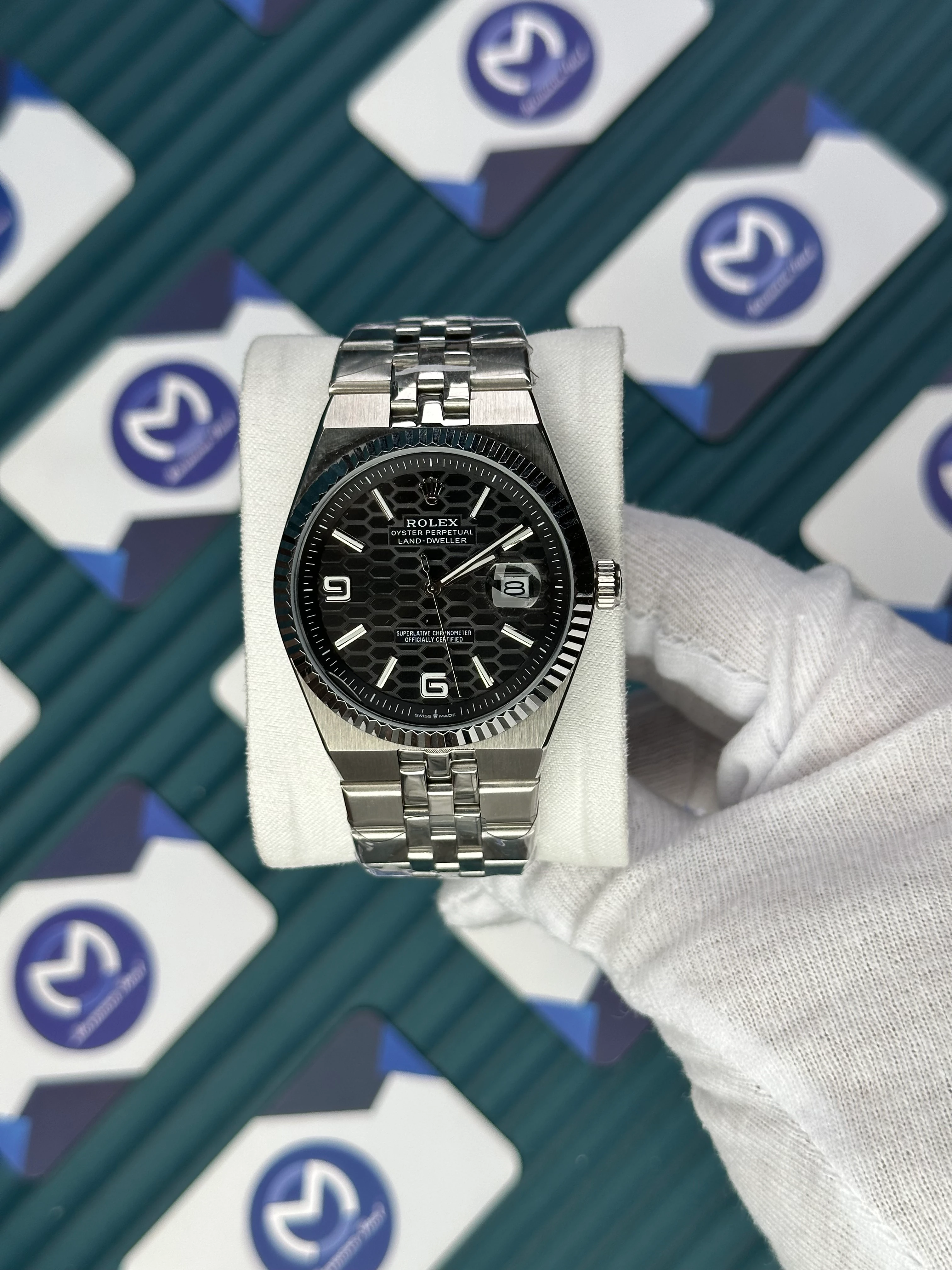 ROLEX LAND DWELLER BLACK DIAL SILVER OYSTERSTEEL