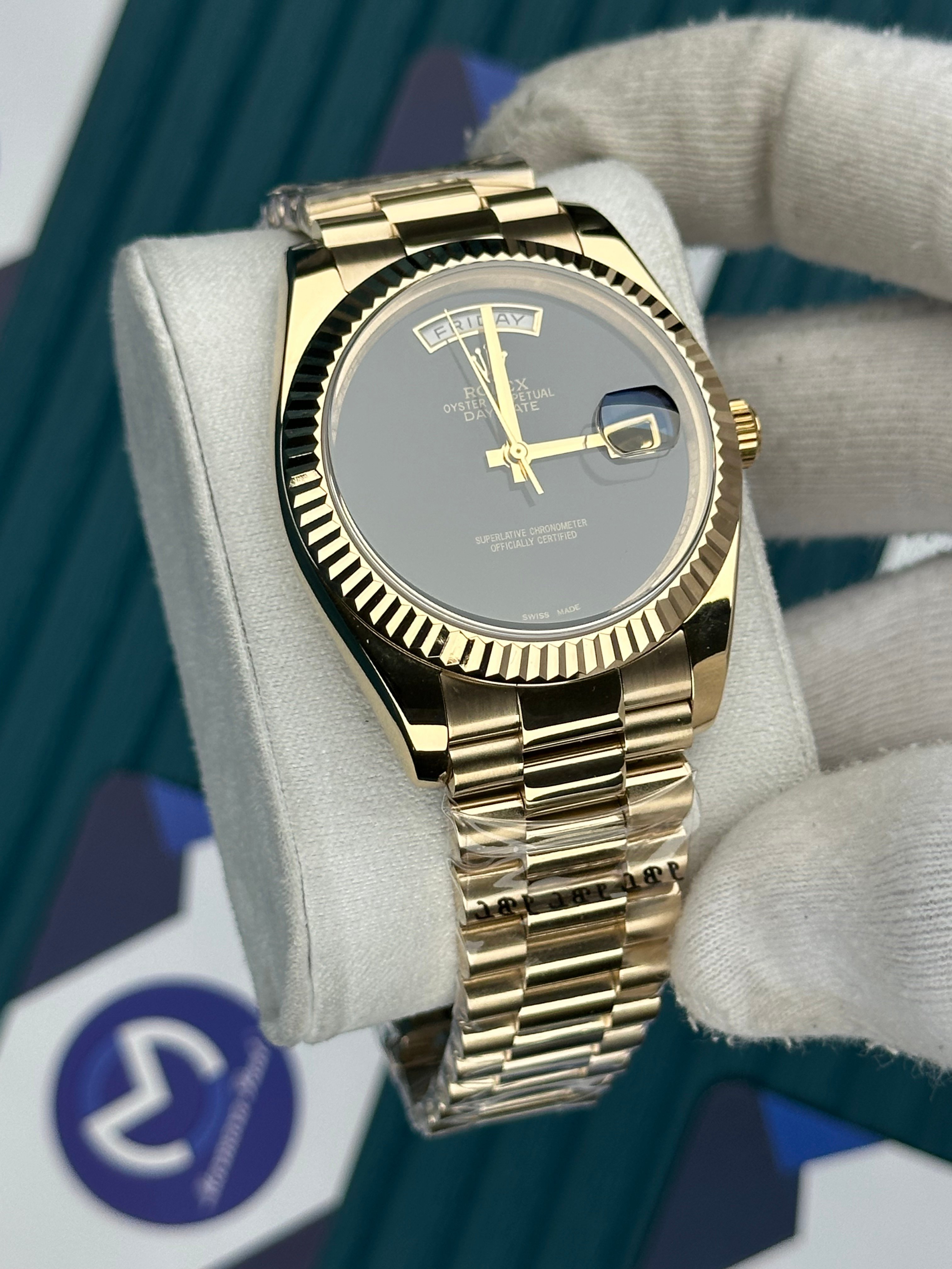 ROLEX DAY-DATE BLACK DIAL GOLD PRESIDENT