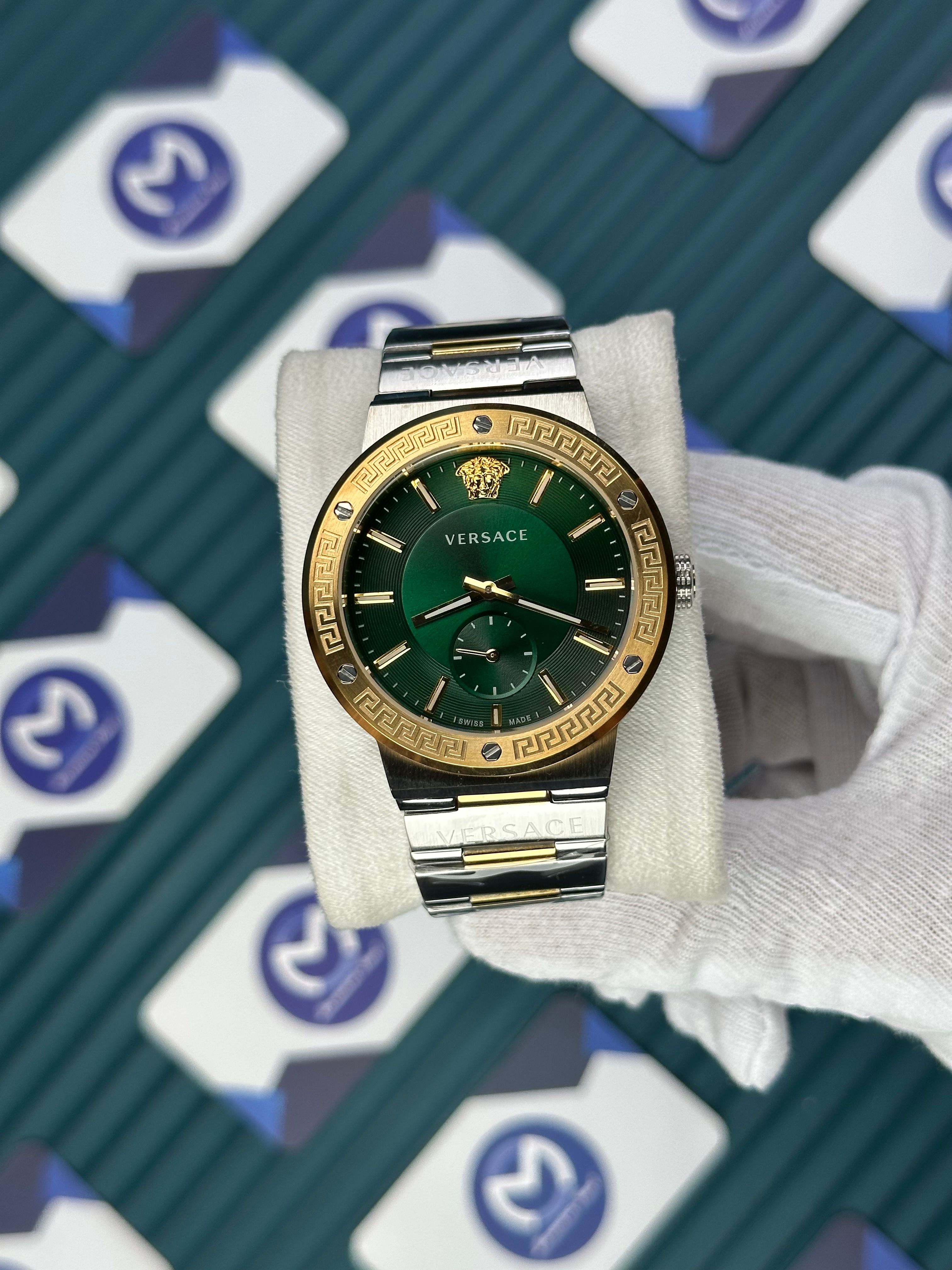 VERSACE GREEN DIAL SECOND CHRONOGRAPH GOLD-SILVER