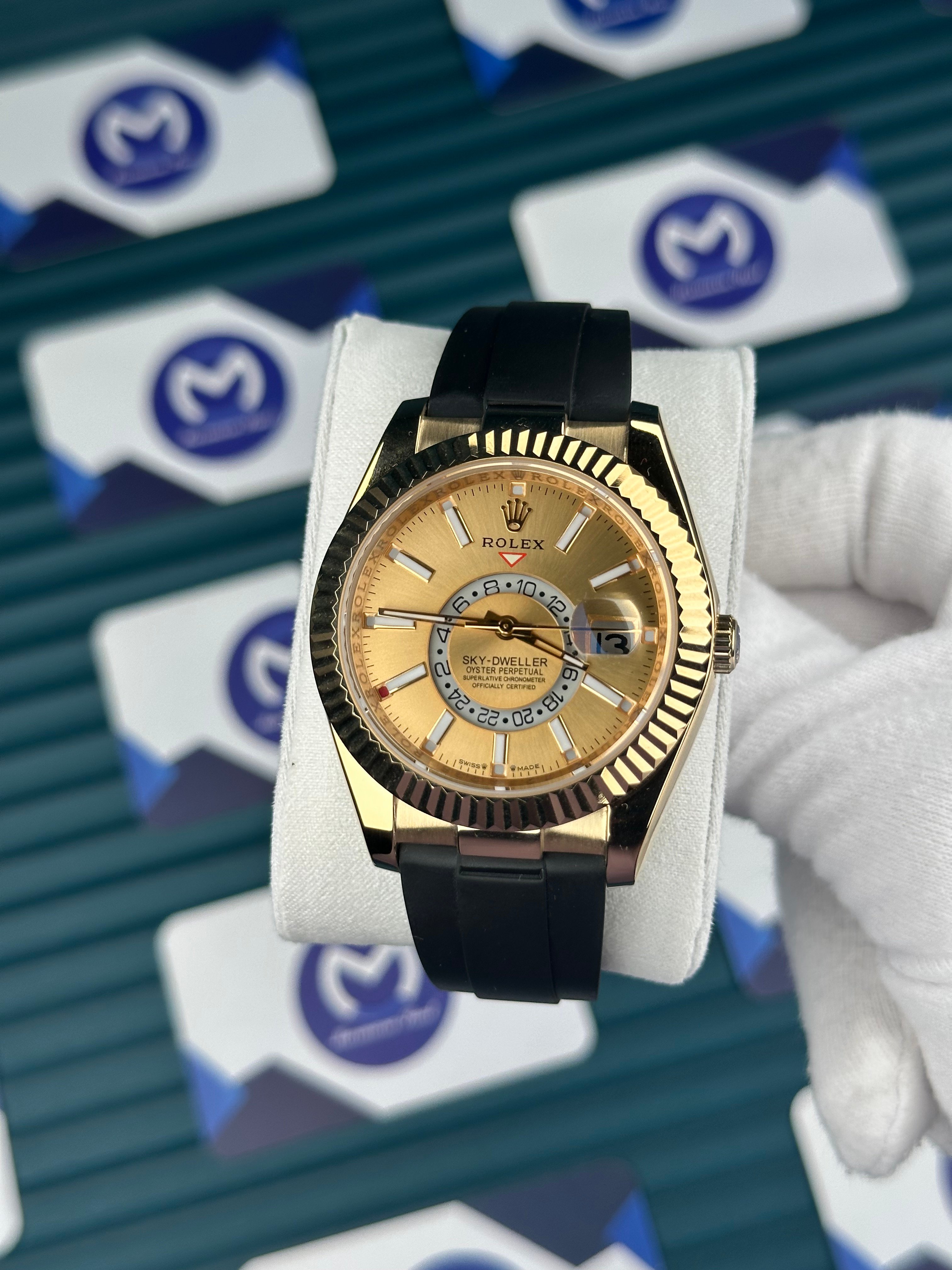 Rolex Sky Dweller Gold Kadran Siyah Oysterflex
