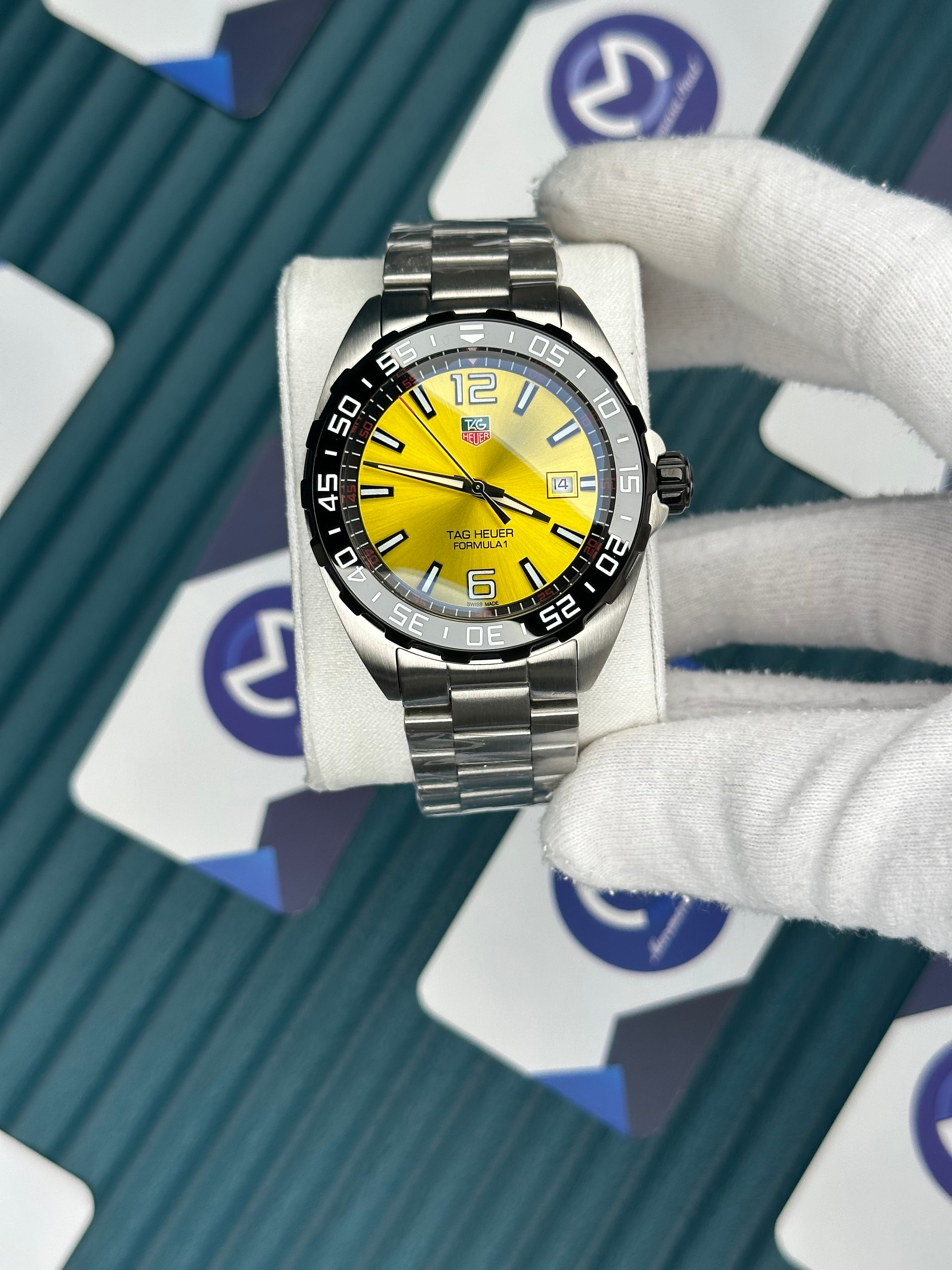 Tagheuer Formula 1 Otomatik Sarı Kadran