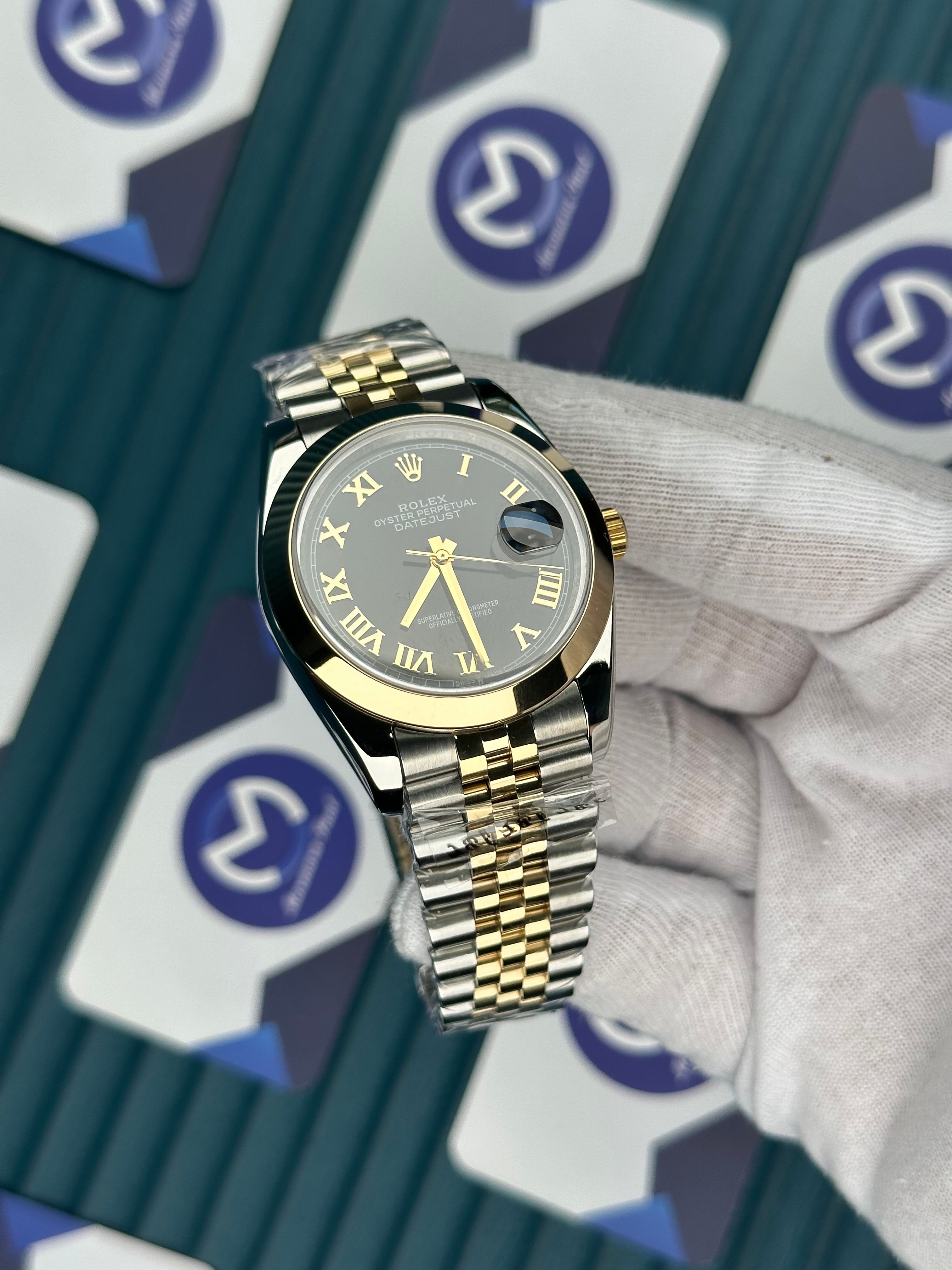 ROLEX DATEJUST OVAL BEZEL BLACK DIAL GOLD ROMA INDEX  GOLD-SILVER JUBILE