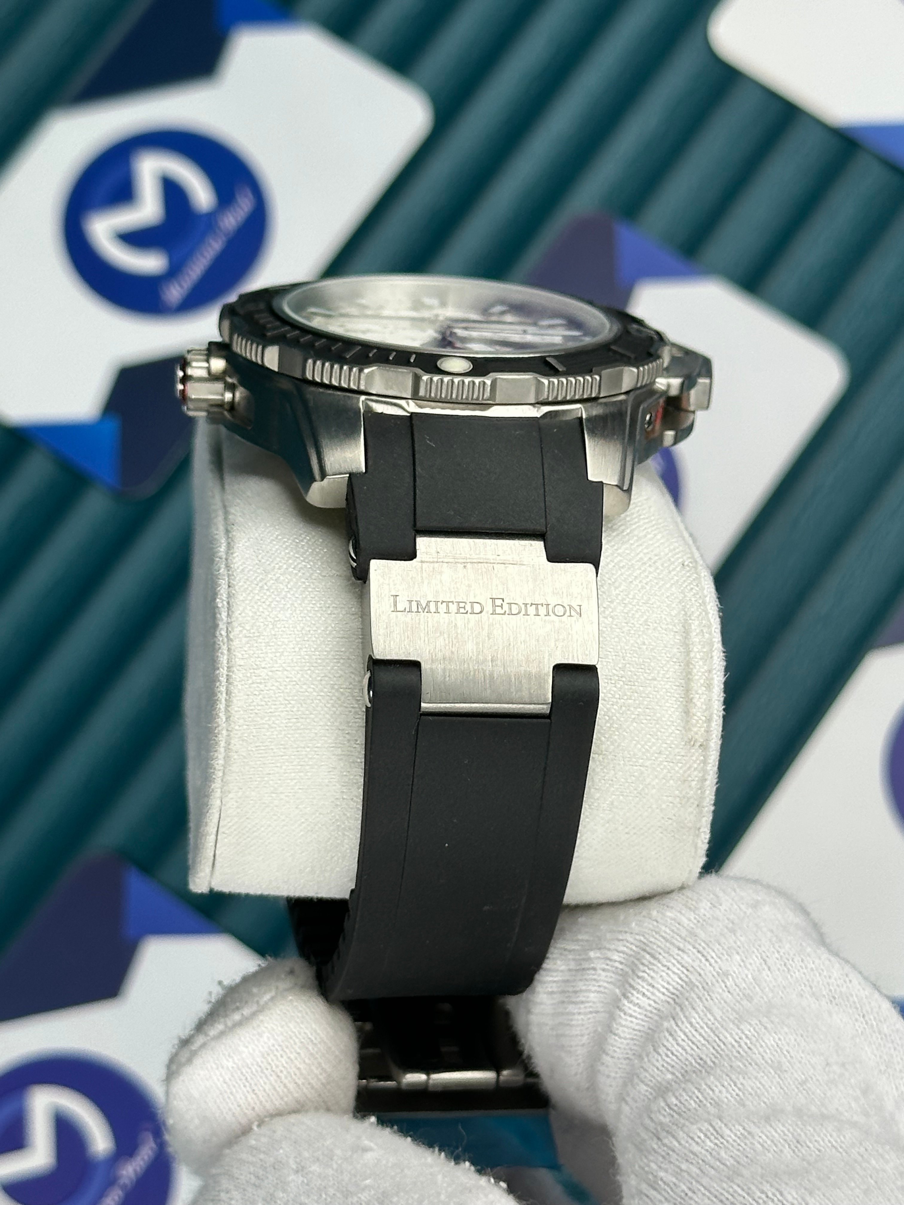 Ulysse Nardin Hammerhead Shark Diver Deep Dive Black White
