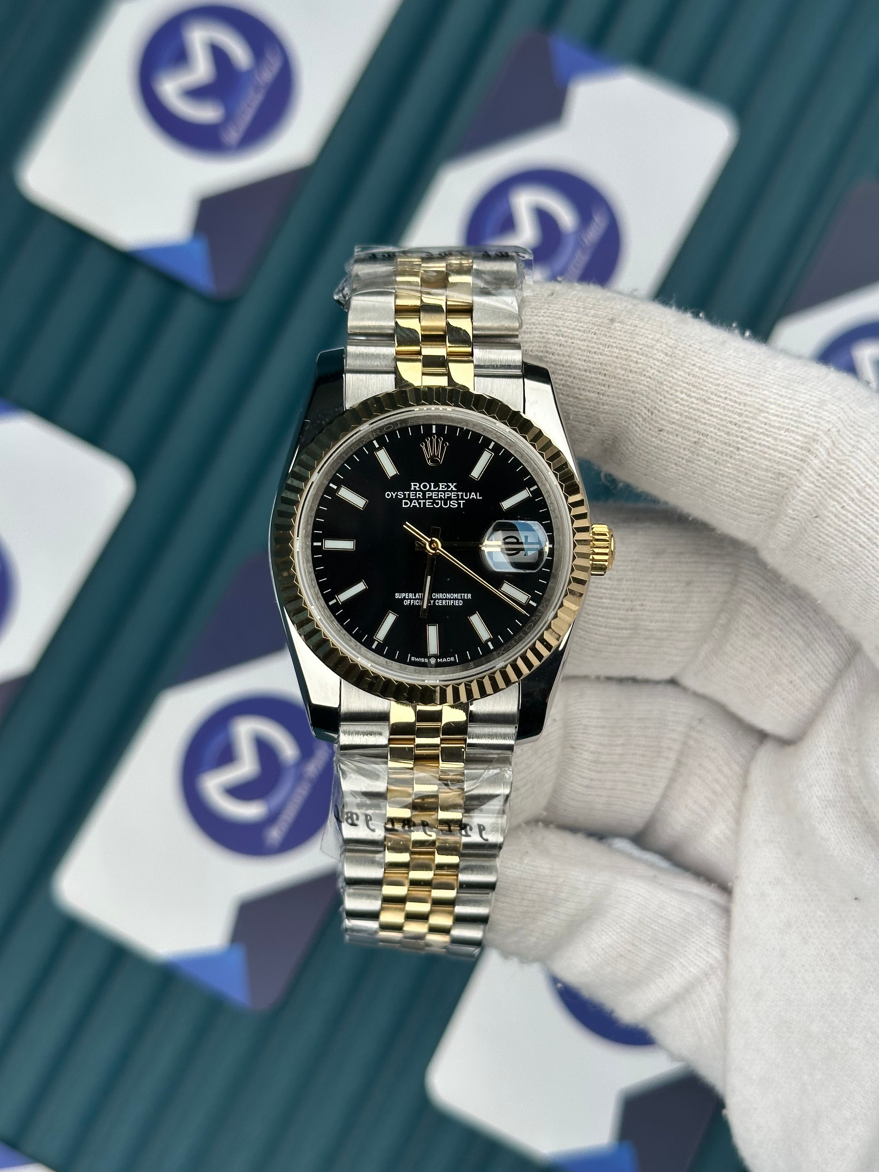 ROLEX 36 SİYAH KADRAN DÜZ INDEX GOLD-SILVER JUBILEE