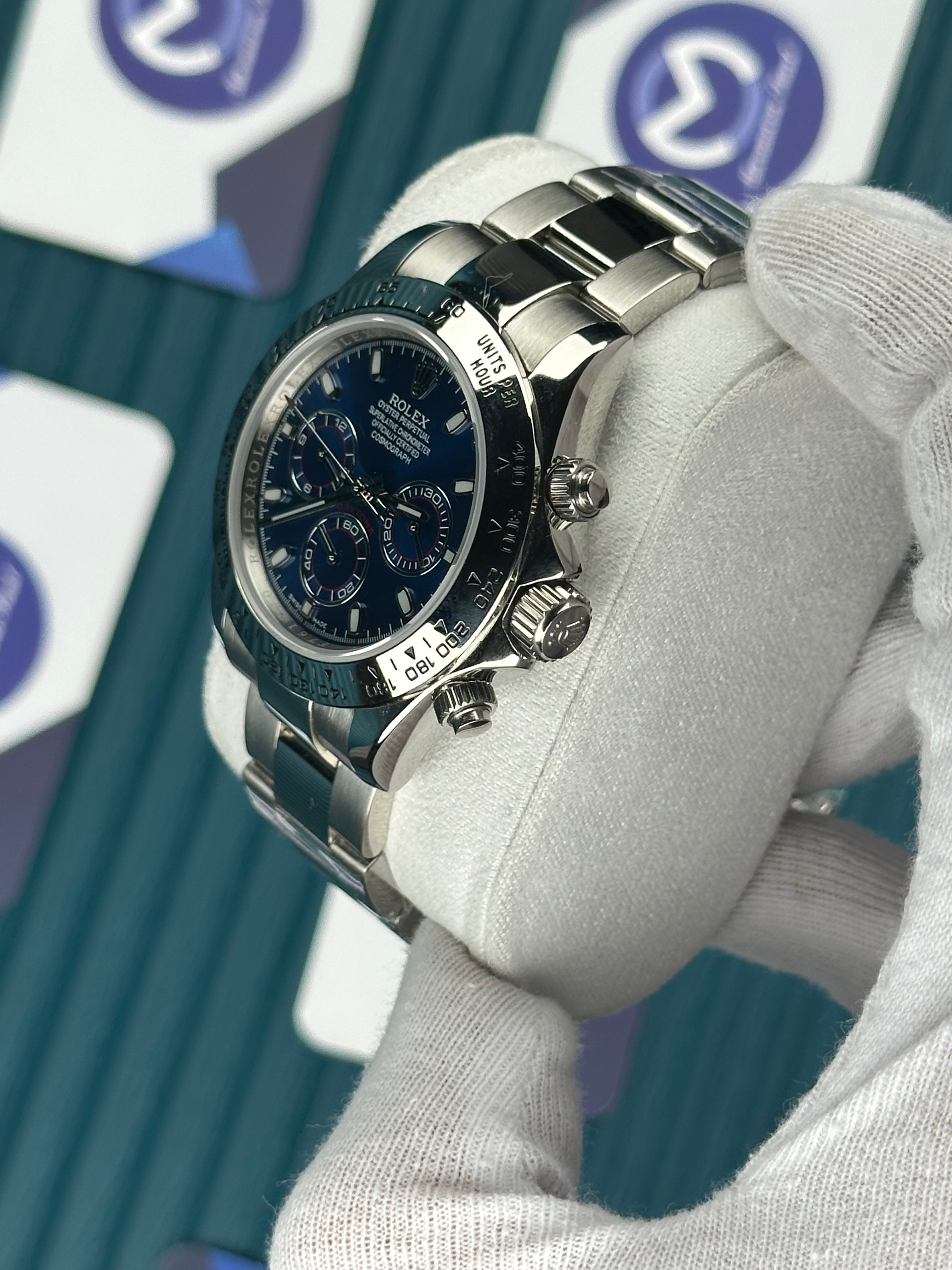 ROLEX DAYTONA BLUE DIAL SILVER BEZEL SILVER OYSTER