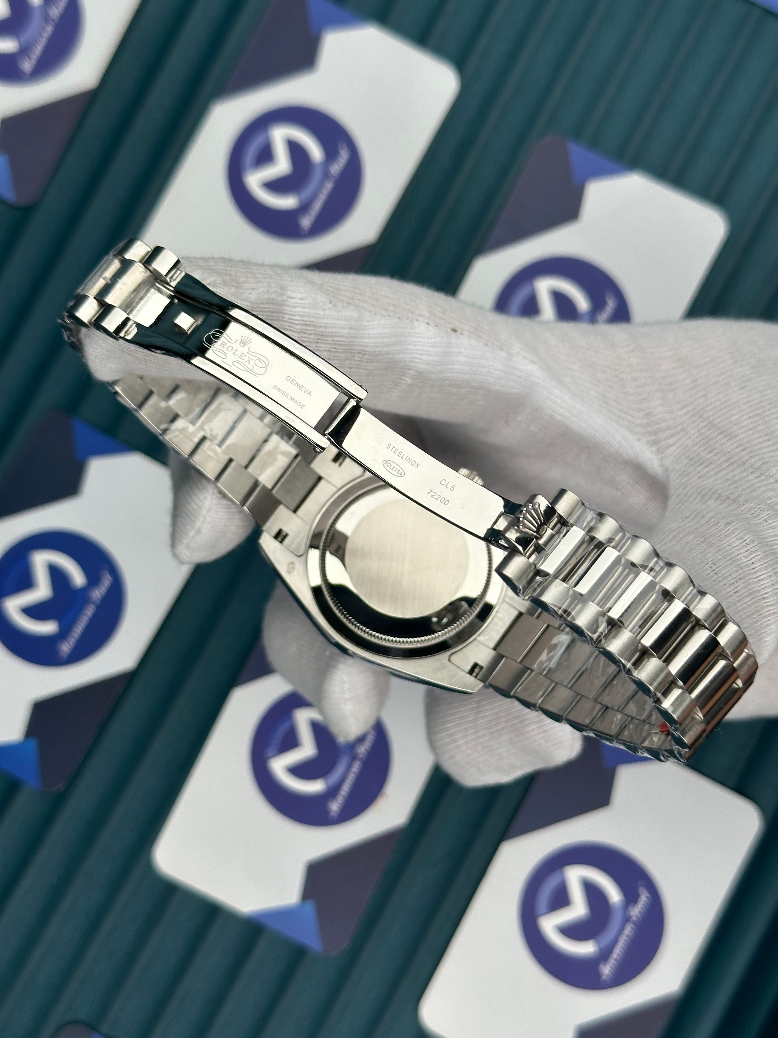 ROLEX DAY-DATE BLACK DIAL DIAMOND INDEX SILVER PRESIDENT