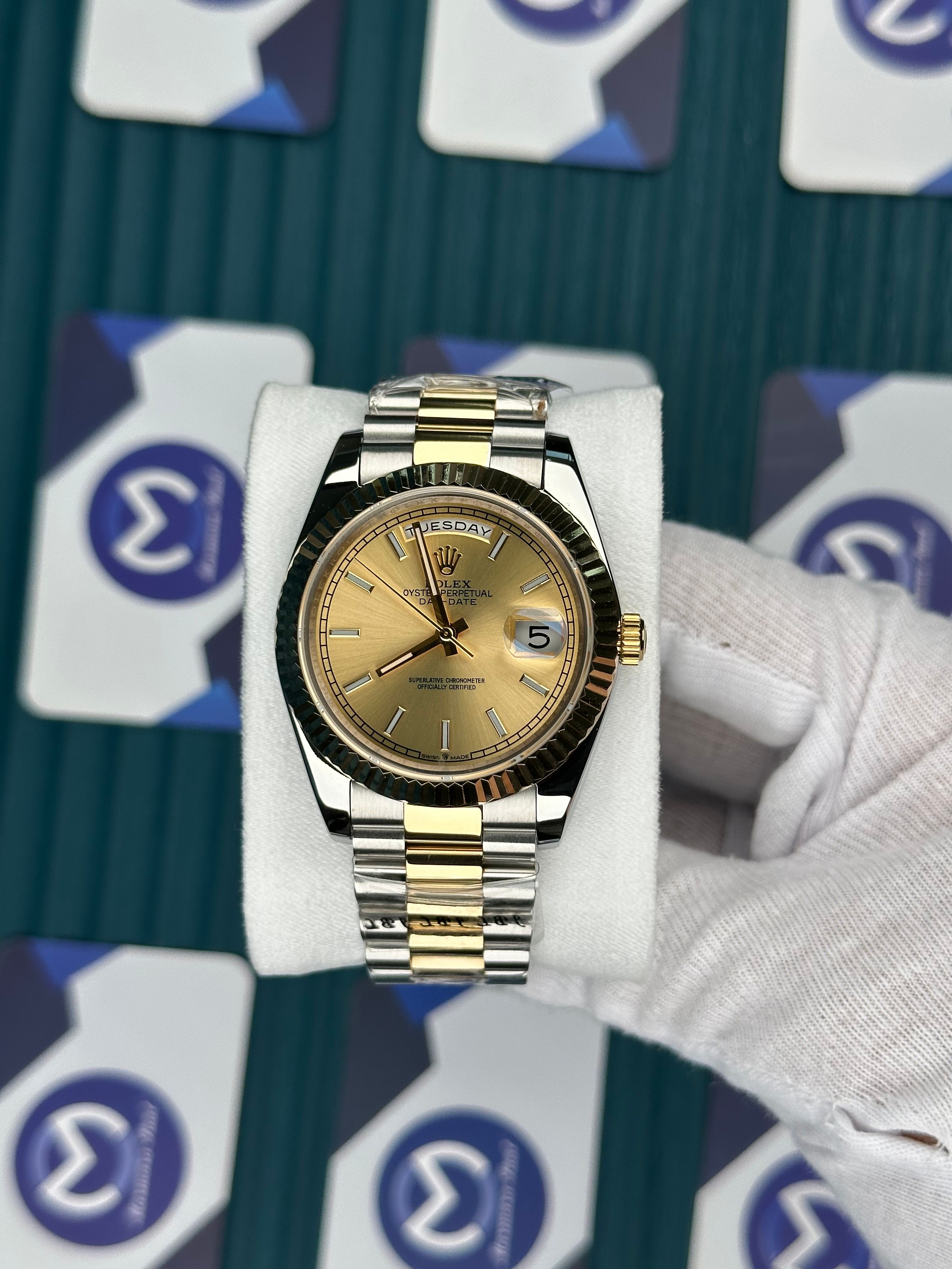 ROLEX DAY-DATE GOLD DIAL GOLD-SILVER PRESIDENT 