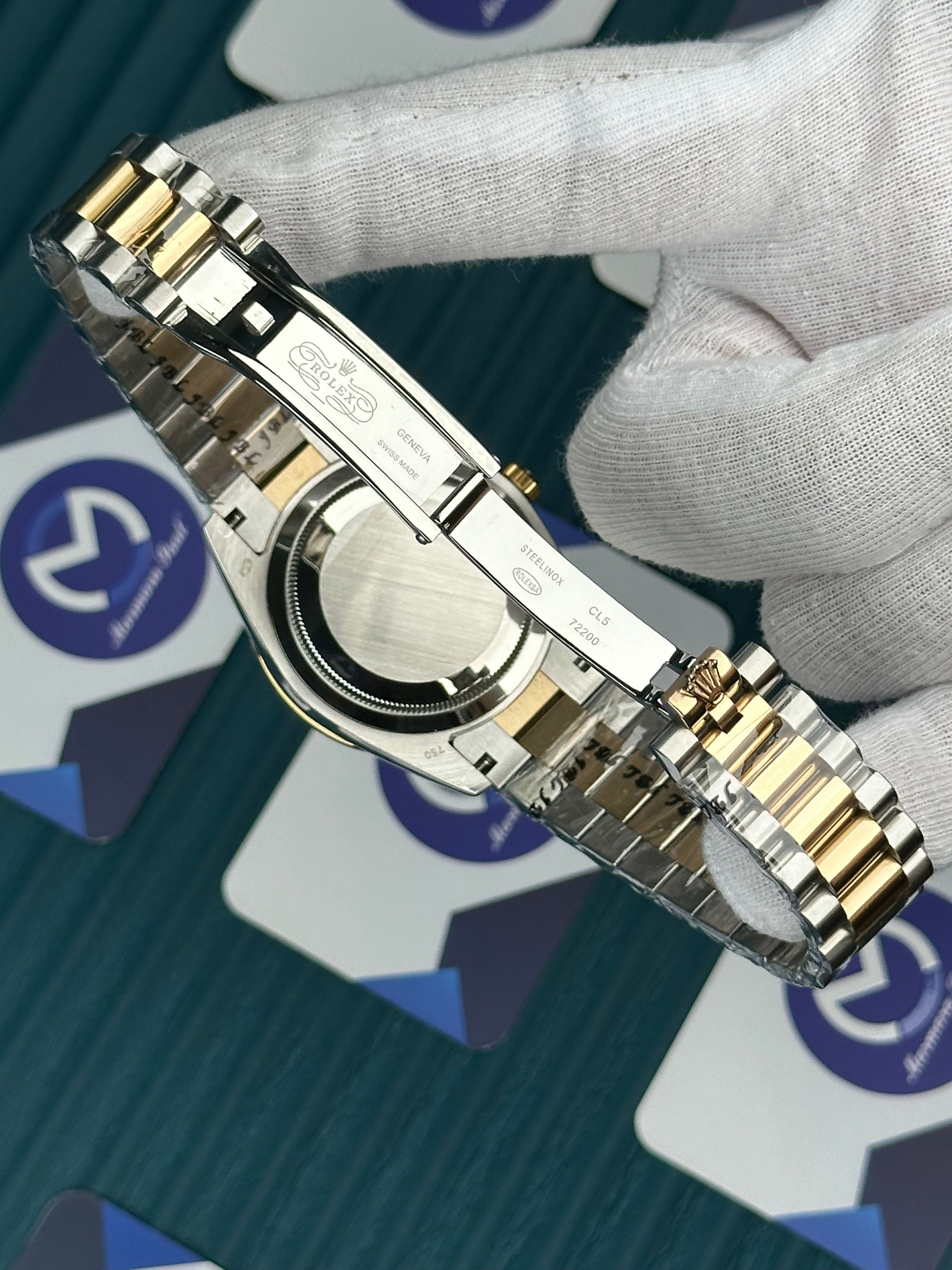 ROLEX DAY-DATE WHITE DIAL ROMA INDEX DIAMOND BEZEL GOLD-SILVER PRESIDENT