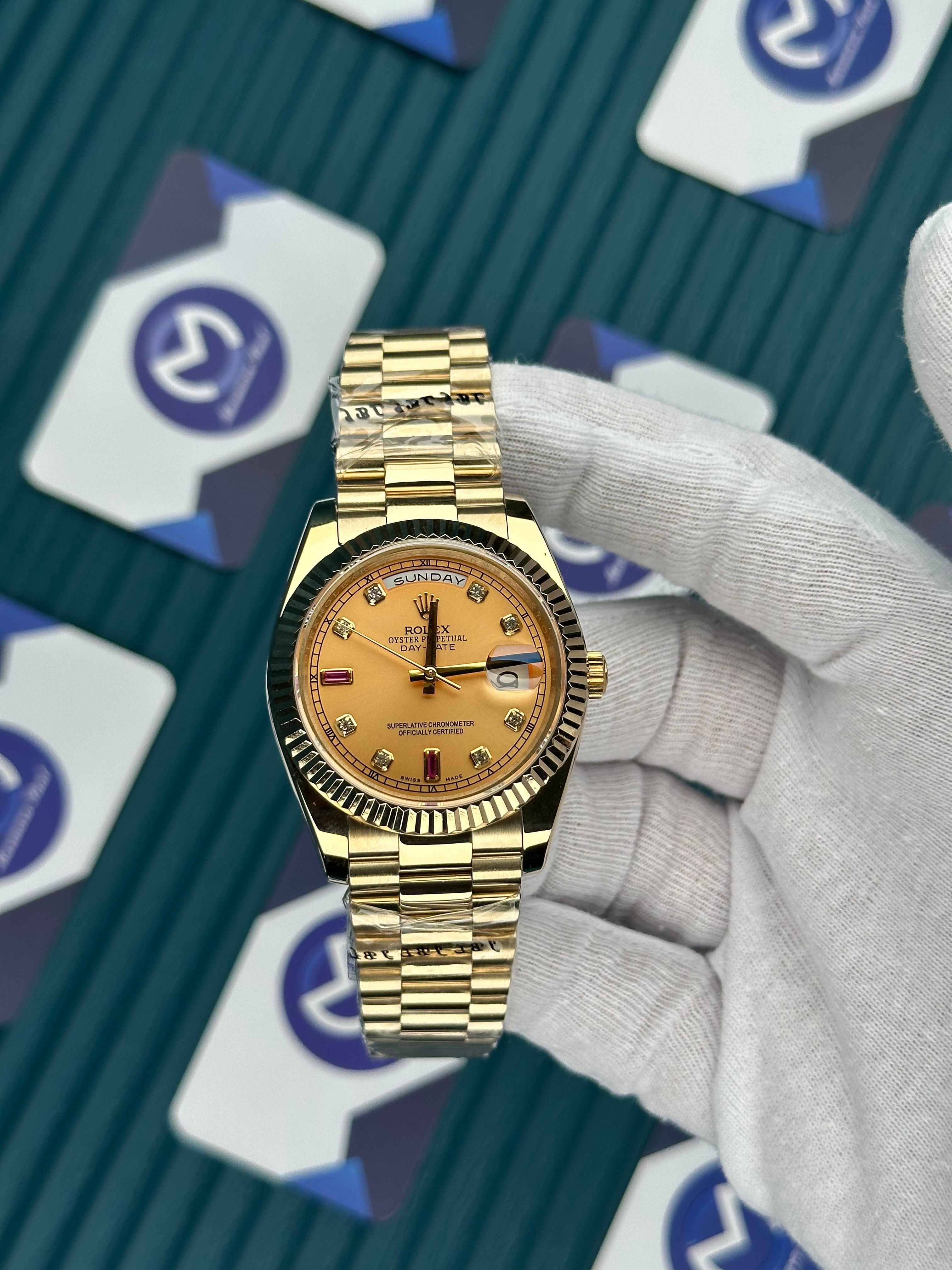 ROLEX DAY-DATE GOLD DIAL DIAMOND INDEX PRESIDENT GOLD