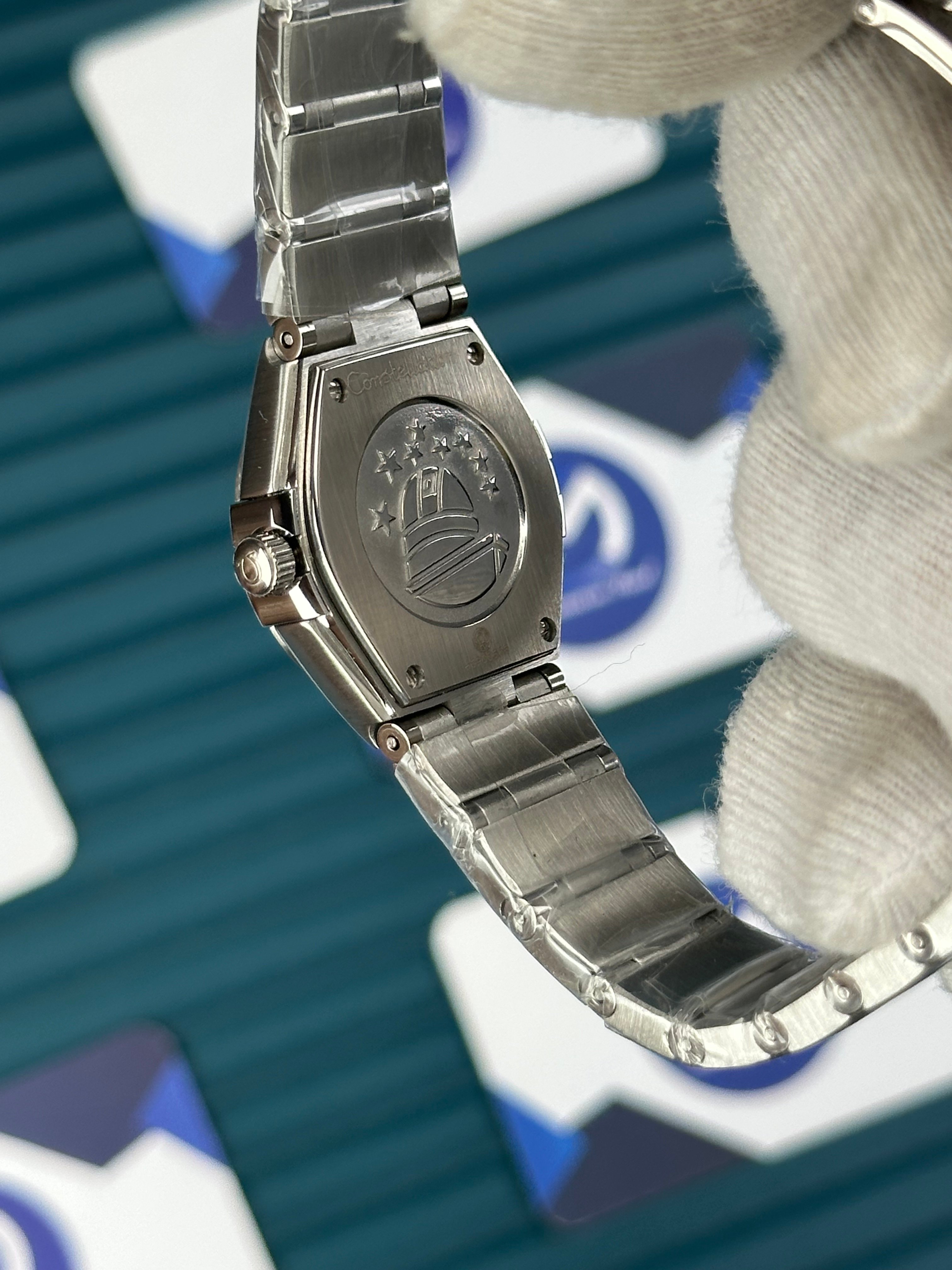 Omega Constellation Manhattan White Dial Quartz Silver Bracelet