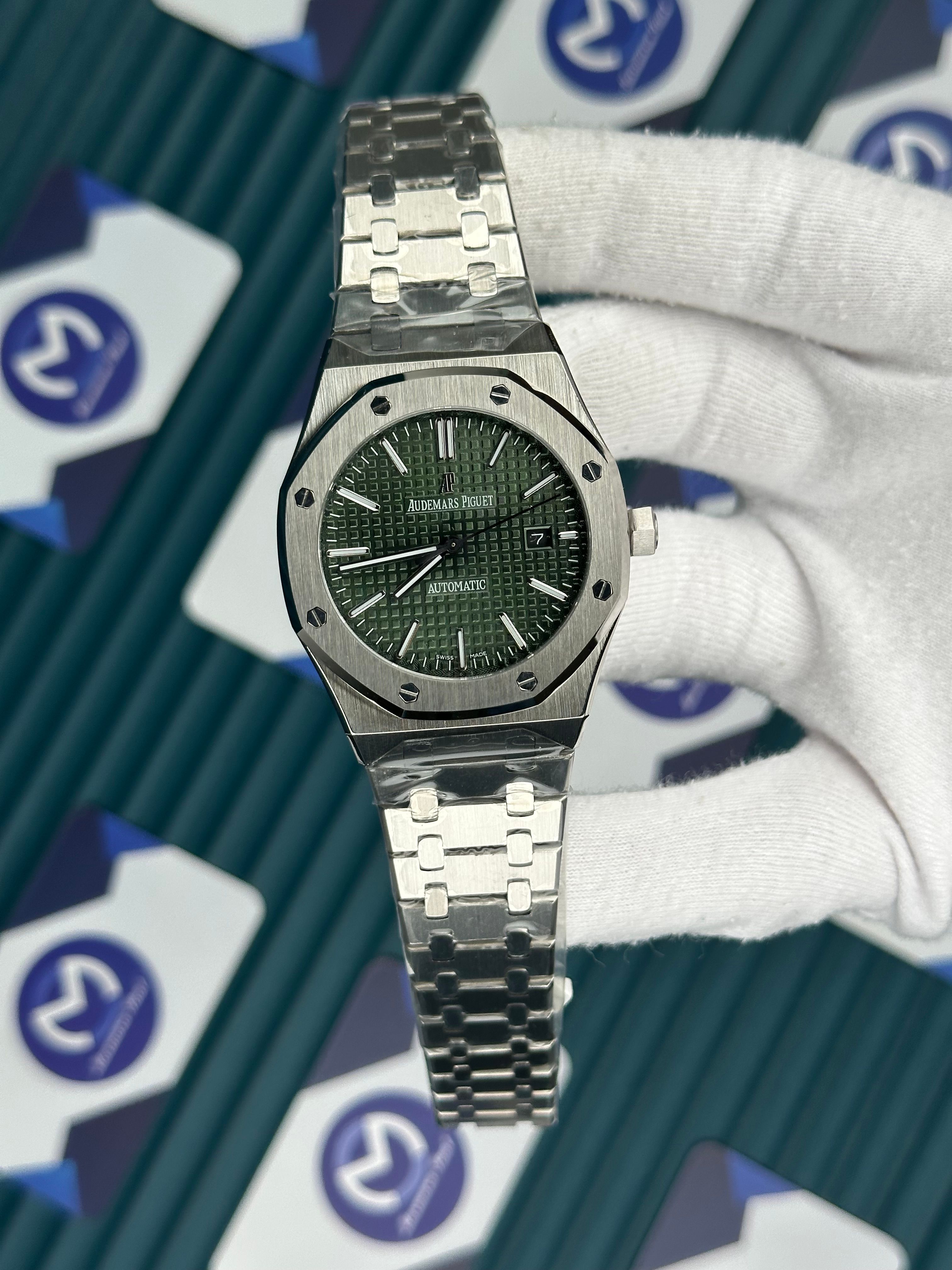 Audemars Piguet Royal Oak Gümüş Kordon Yeşil Kadran Automatic