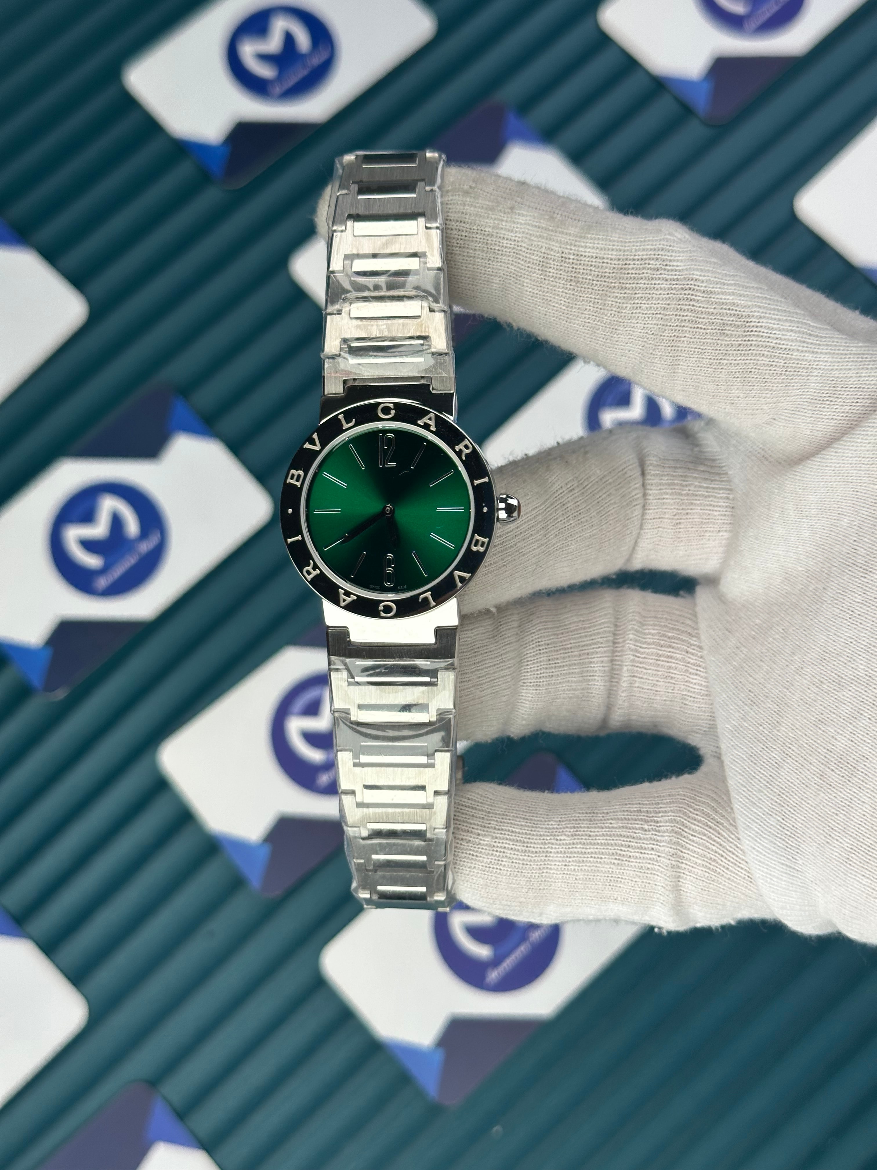 BVLGARI GREEN DIAL SILVER BEZEL SILVER CORD