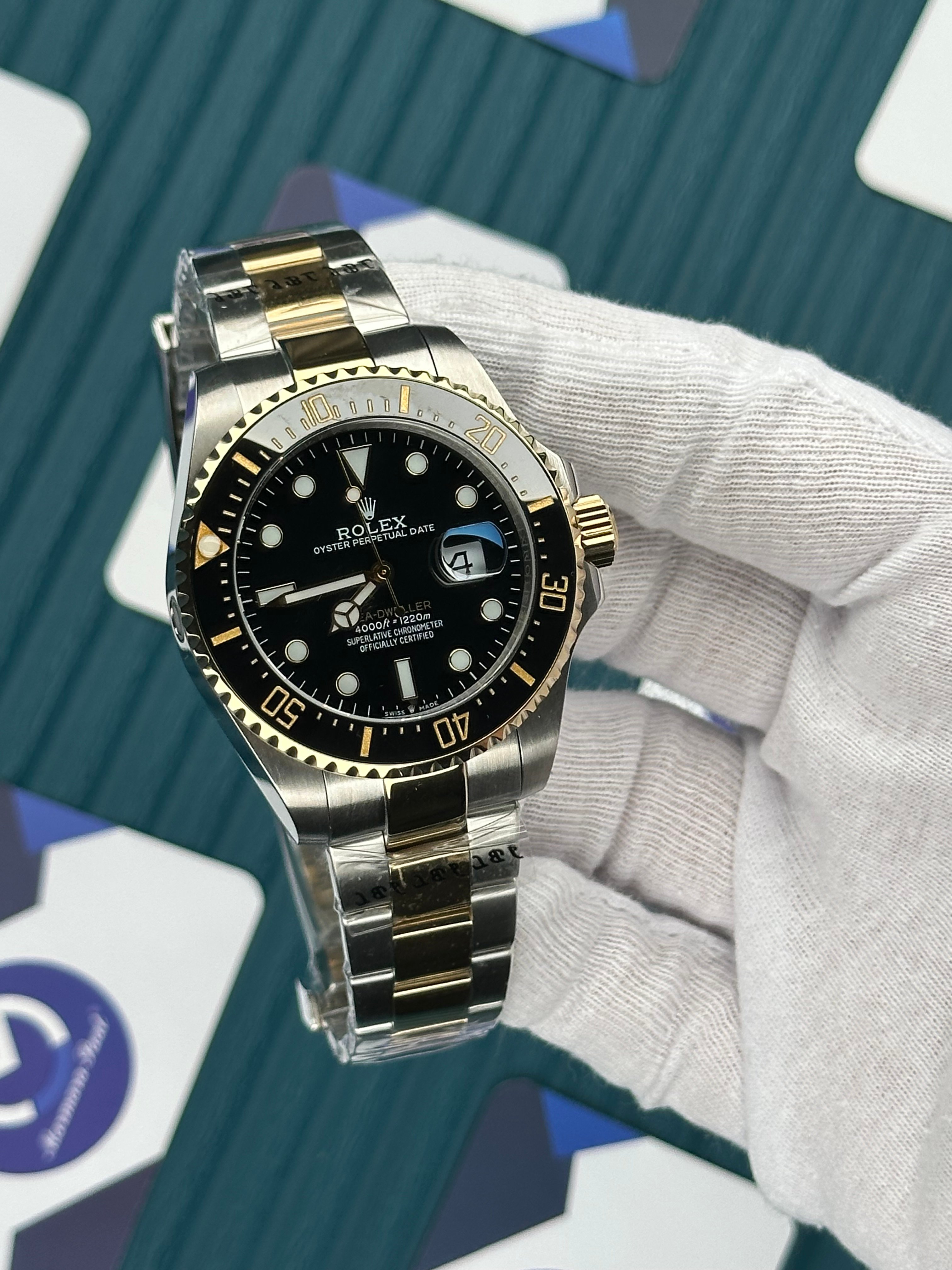 ROLEX SEA DWELLER BLACK DIAL GOLD-SILVER OYSTER