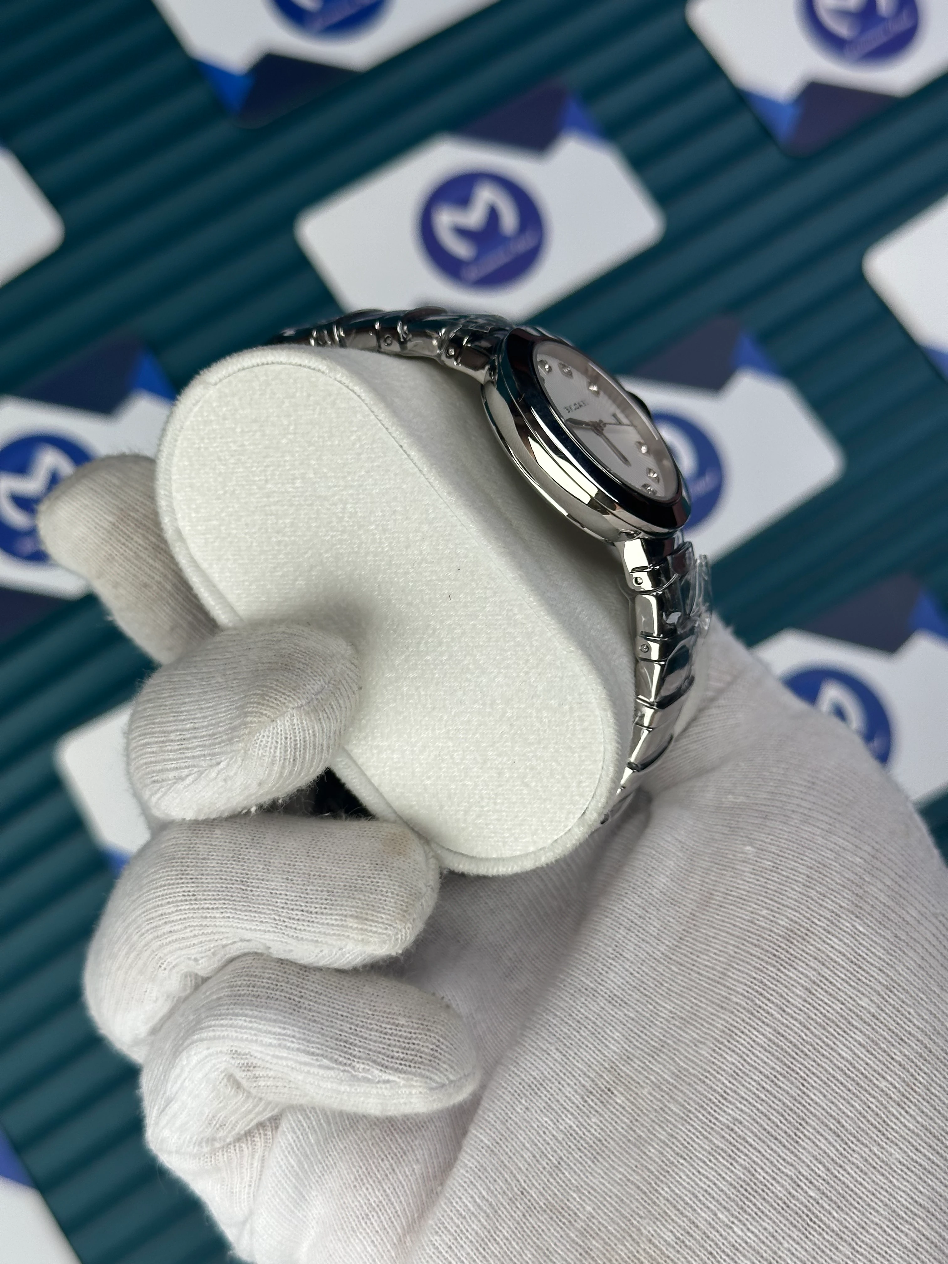 BVLGARI WHITE DIAL DIAMOND BEZEL SILVER BRACELET