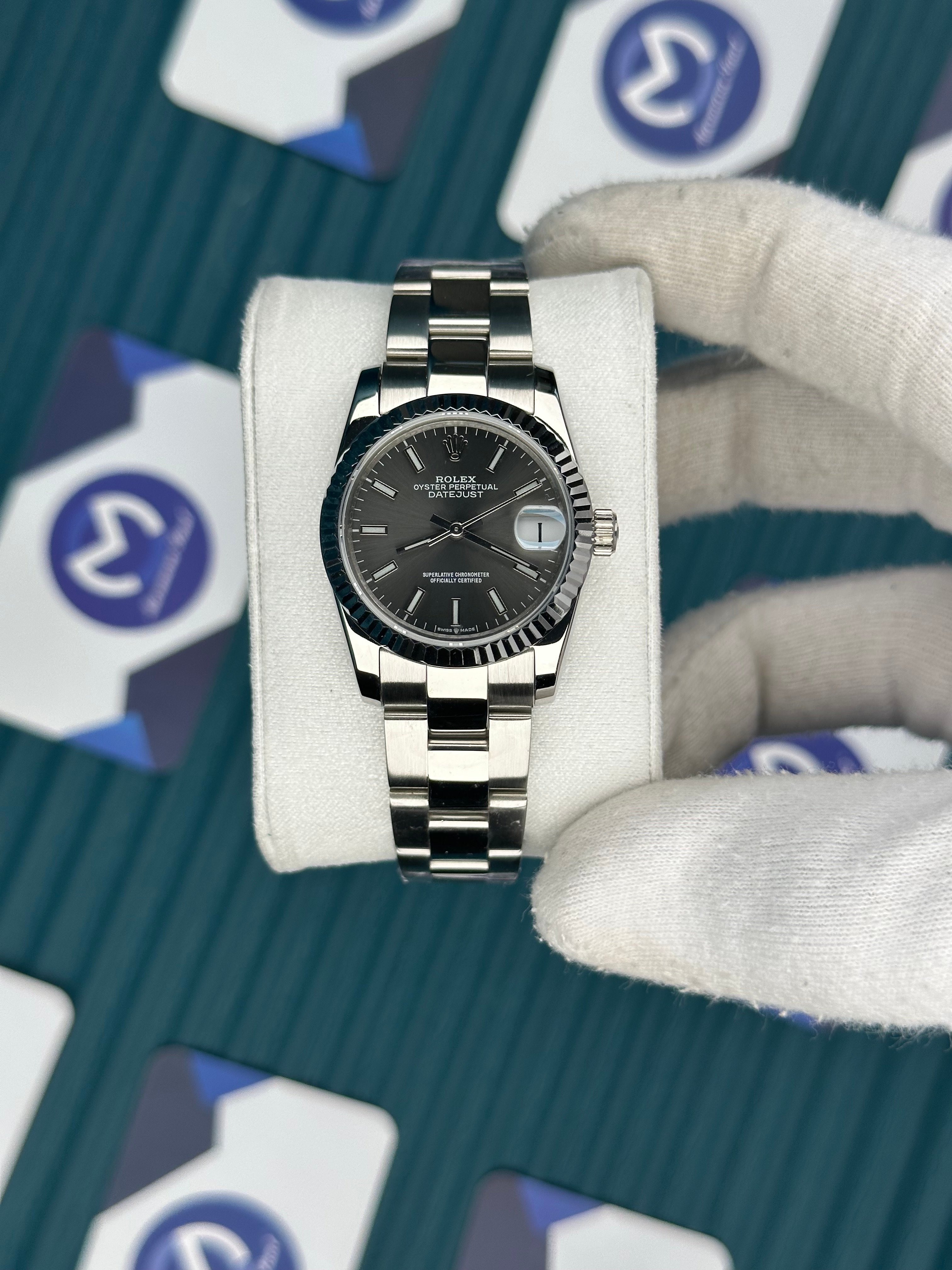 ROLEX 31 GREY DIAL SILVER OYSTER