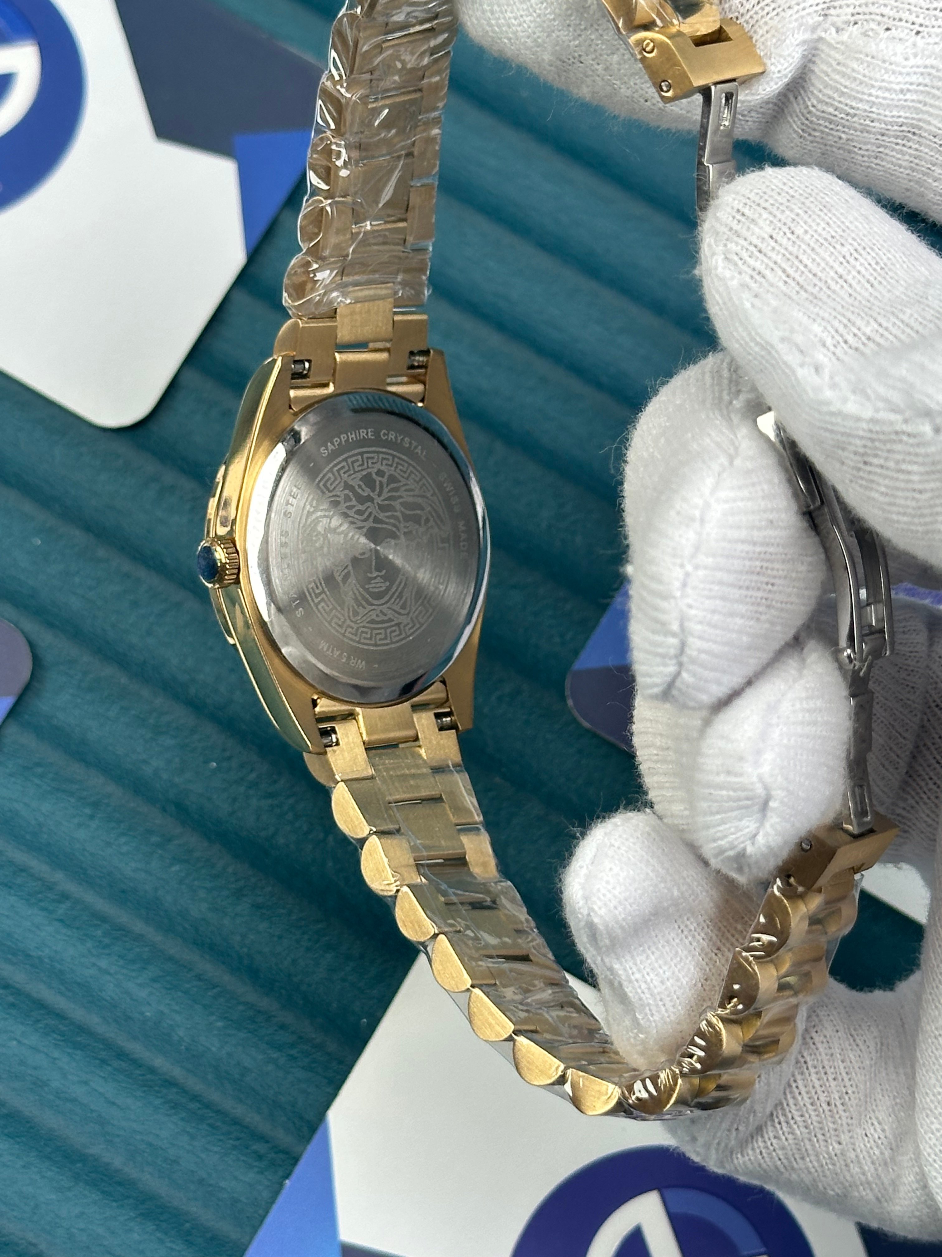 VERSACE 32 MM BLACK DIAL MILLENYIUM GENT GOLD