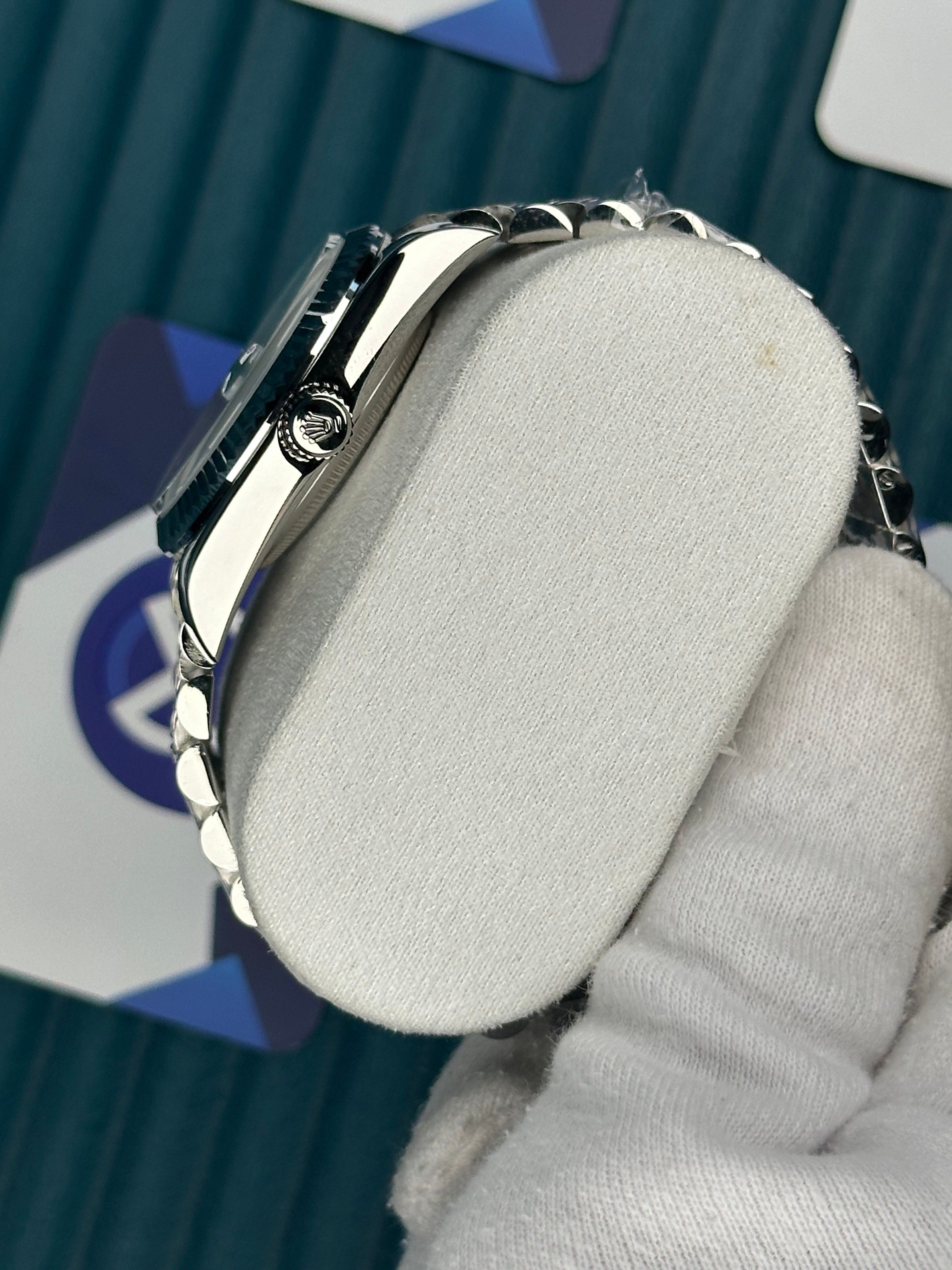 ROLEX 36 BEYAZ KADRAN OVAL BEZEL SILVER JUBILEE