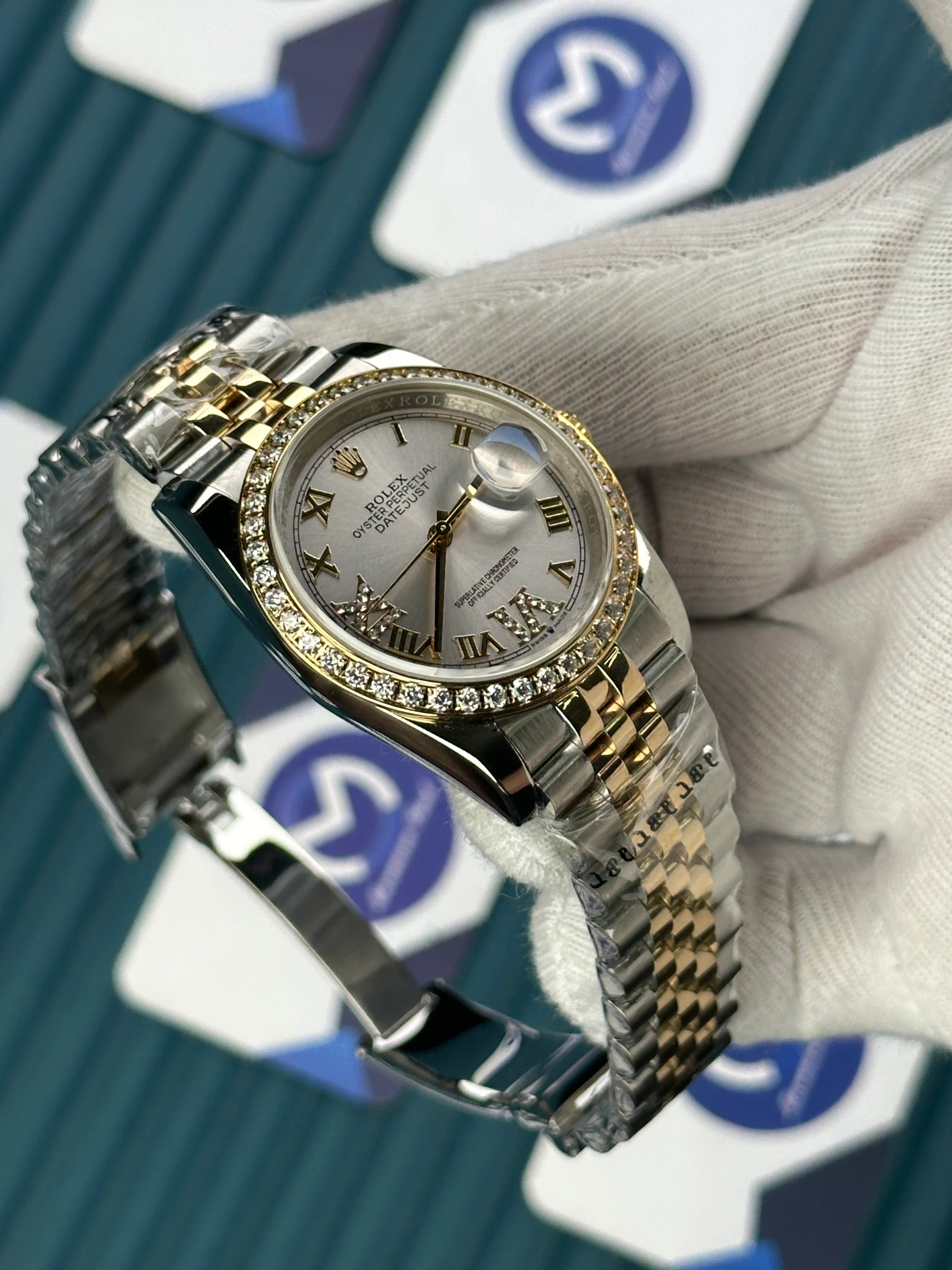 ROLEX 36 MM DATEJUST OFF WHITE DIAL DIAMOND ROMA INDEX DIAMOND BEZEL GOLD-SILVER JUBILE 