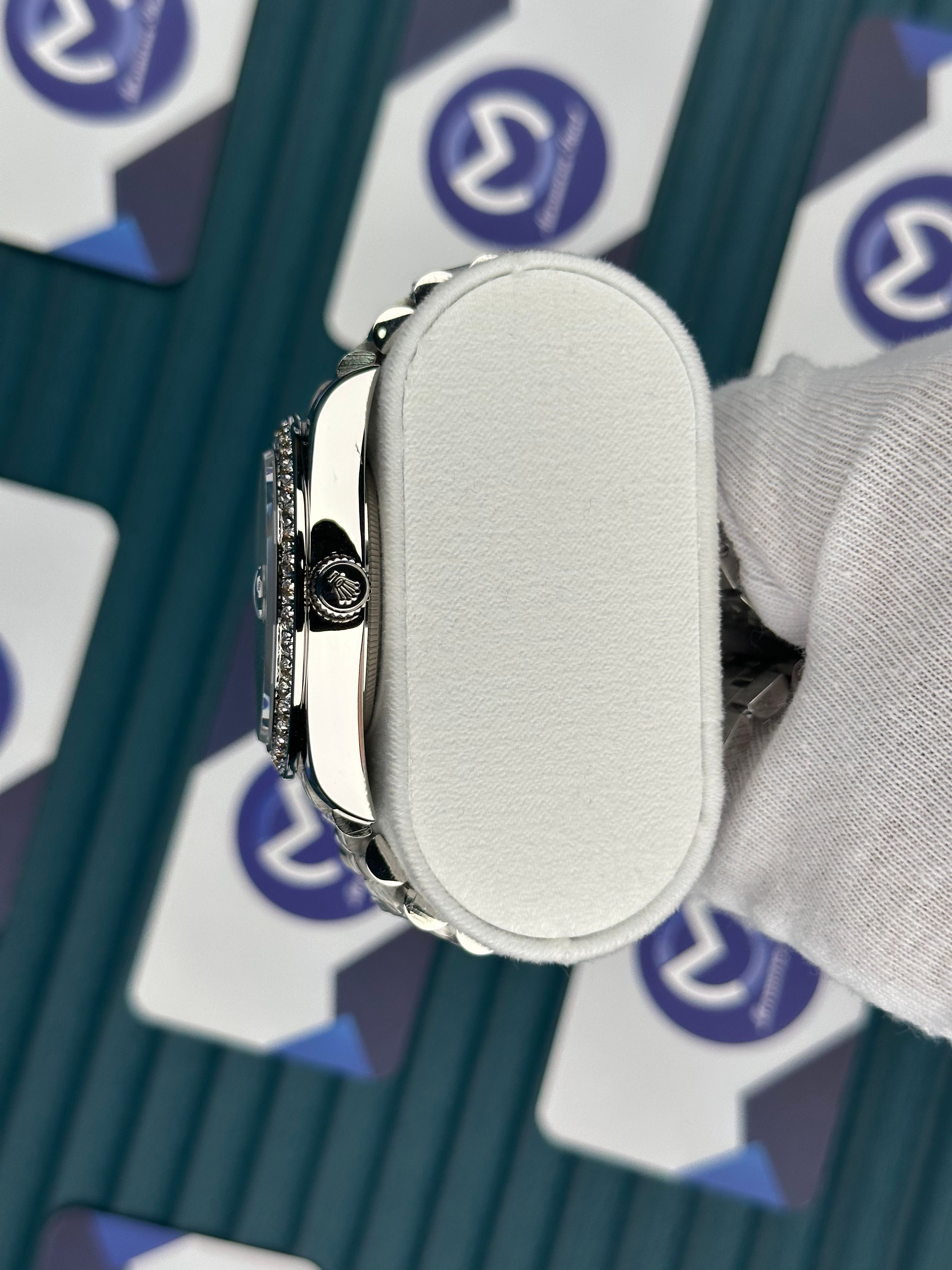 ROLEX DATEJUST WHITE DIAL DIAMOND BEZEL SILVER JUBILE