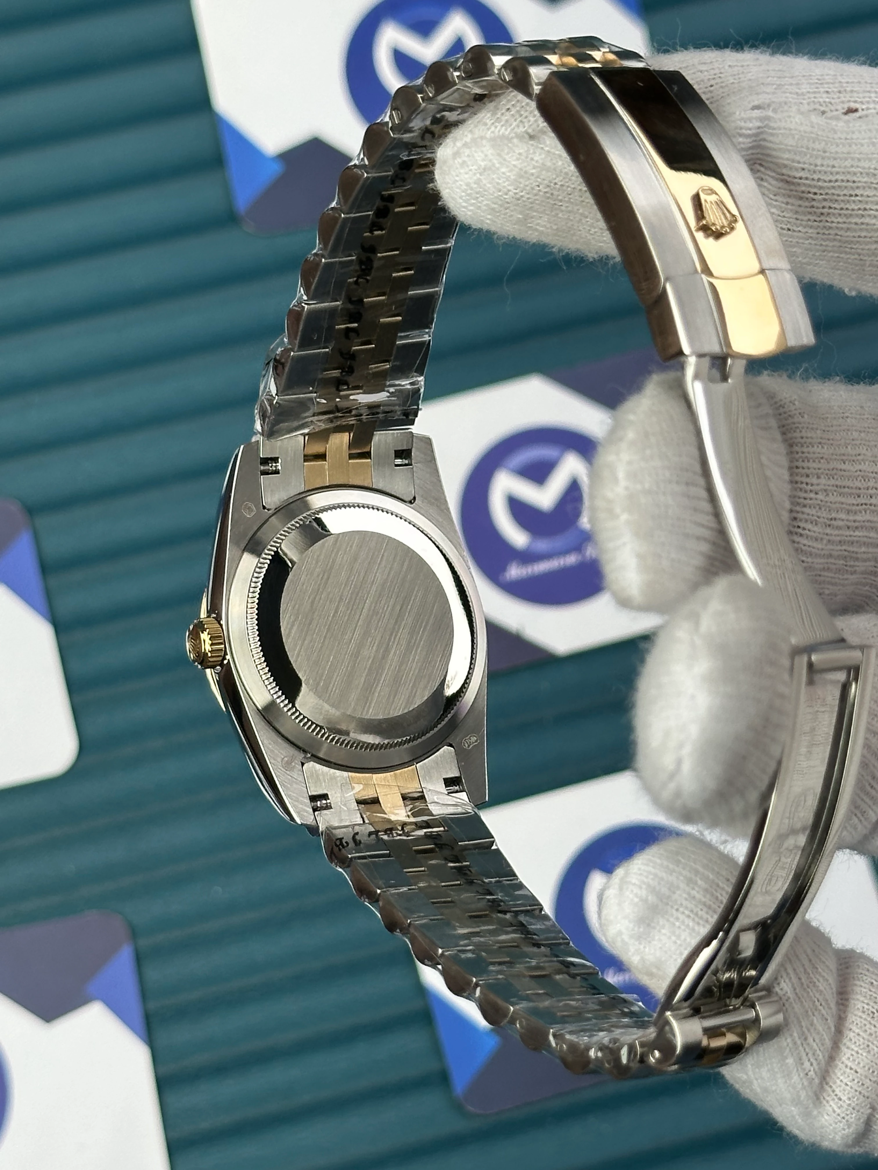 ROLEX 36 MM DATEJUST BLACK DIAL ROD INDEX DIAMOND BEZEL GOLD-SILVER JUBILE 