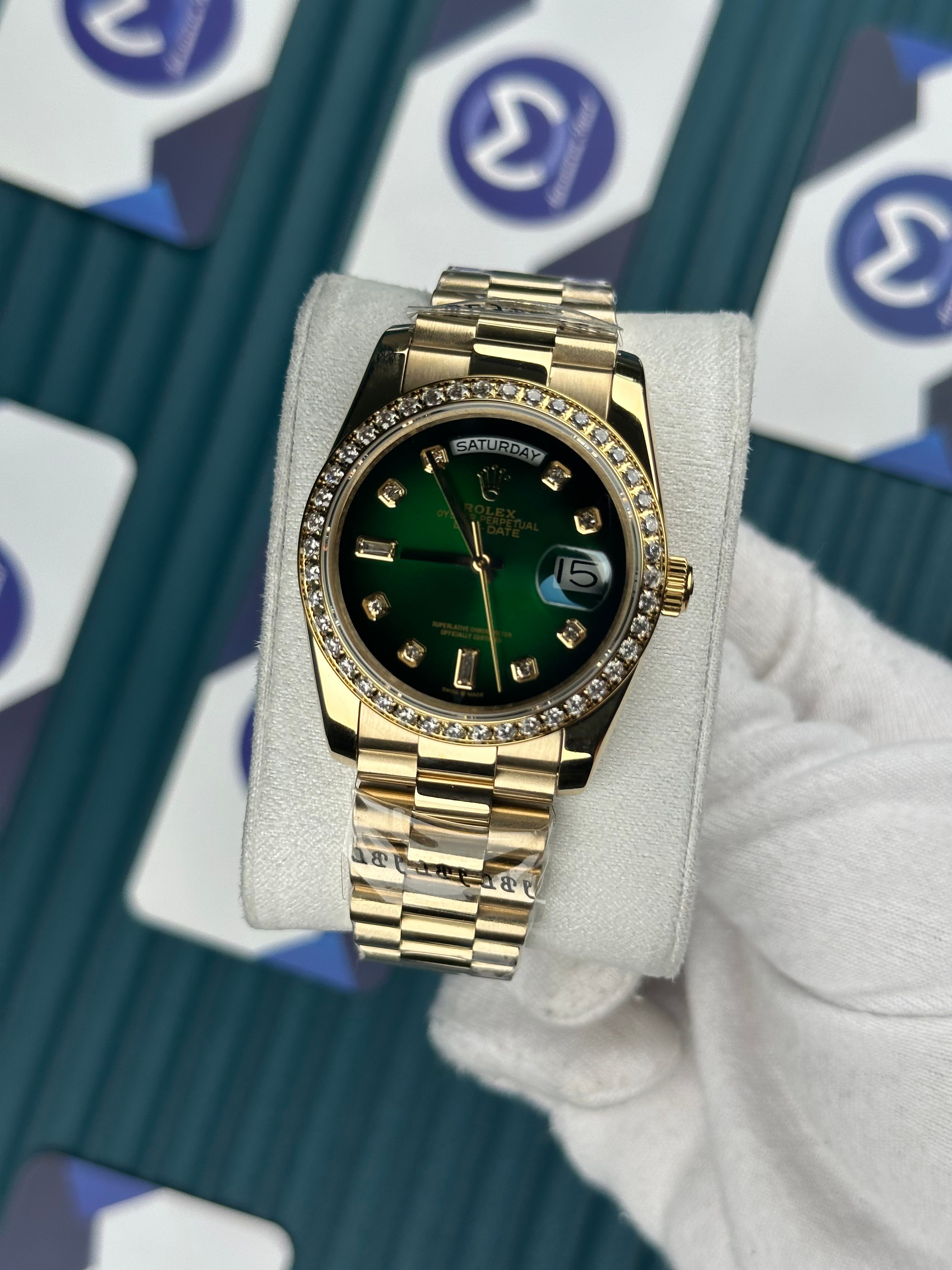 ROLEX 36 DAYDATE PIRLANTA BEZEL YEŞİL KADRAN GOLD PRESIDENT