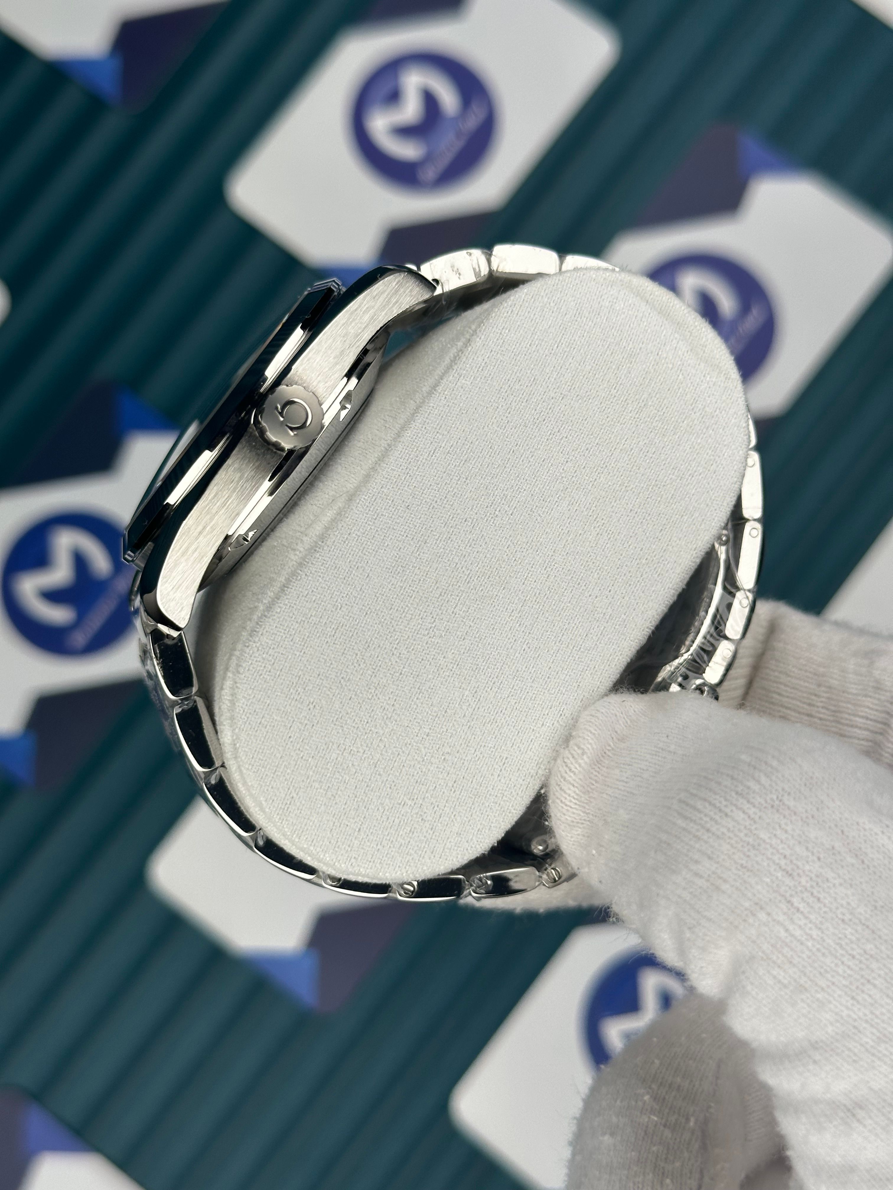Omega Seamaster Aqua Terra Otomatik Yeşil Kadran