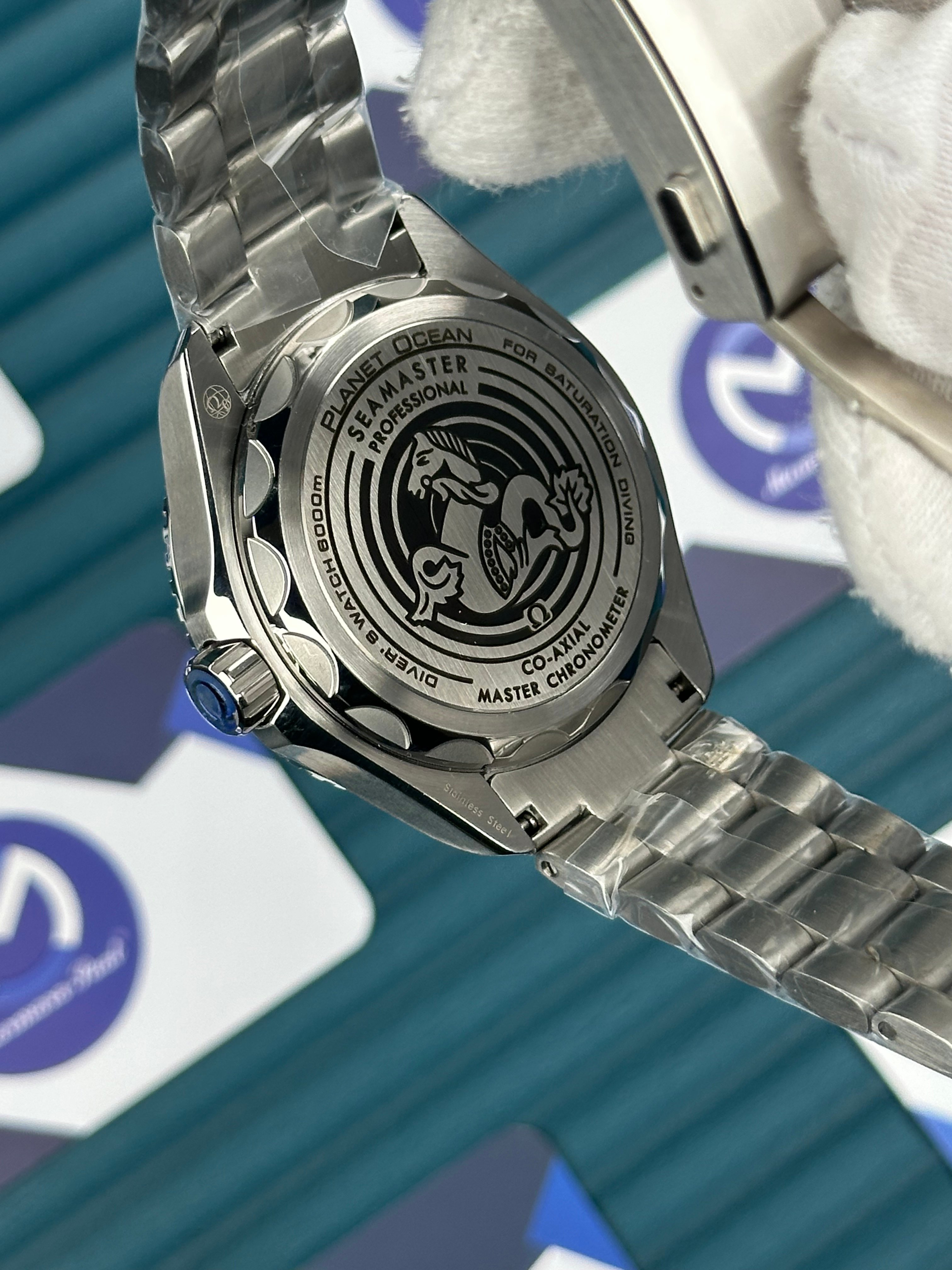 Omega Seamaster Ultra Deep Mavi Bezel Beyaz Kadran