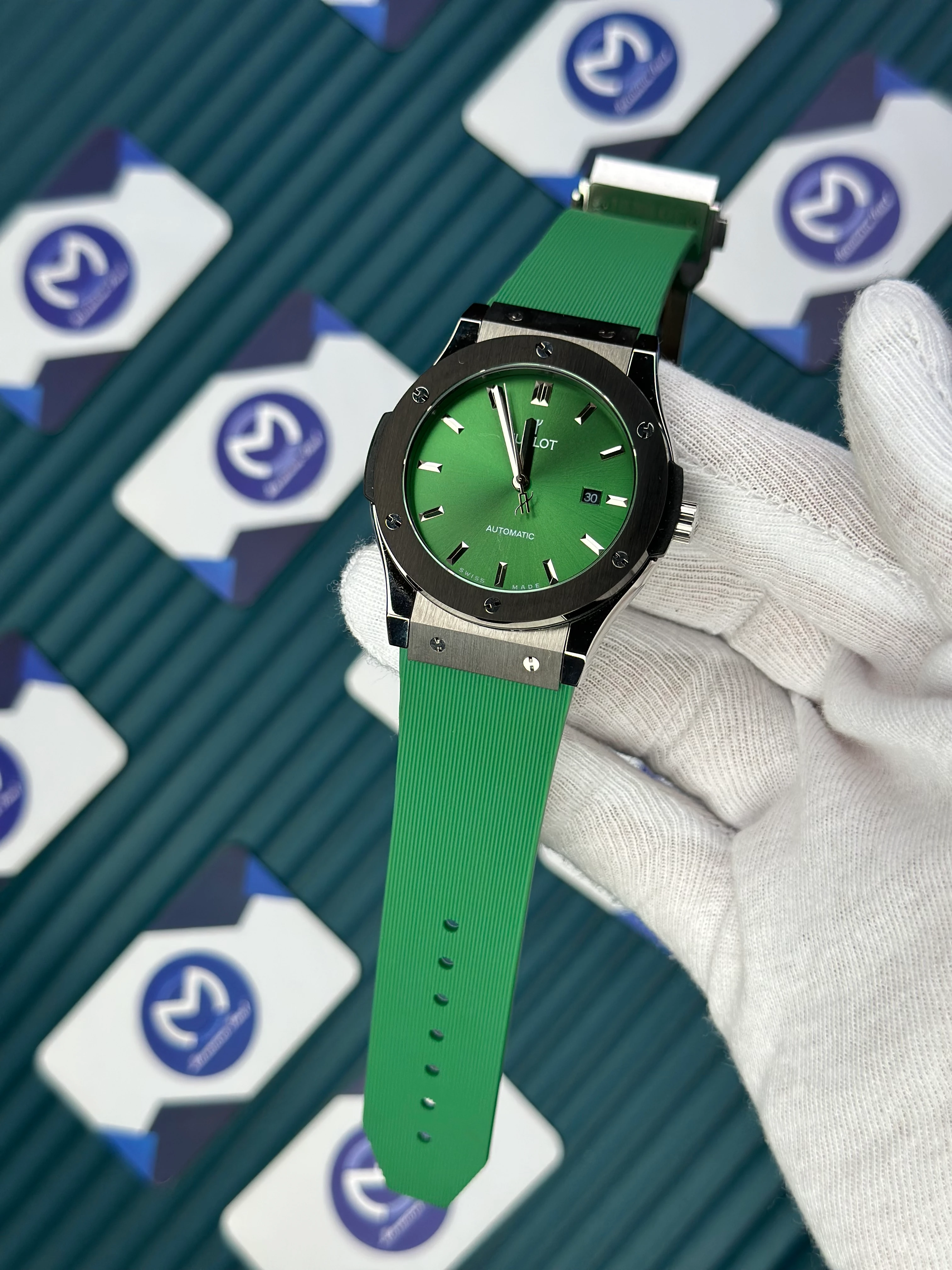 HUBLOT GENEVE AUTOMATIC VENDOME GREEN DIAL SILVER CASE BLACK BEZEL GREEN RUBBER CORD 