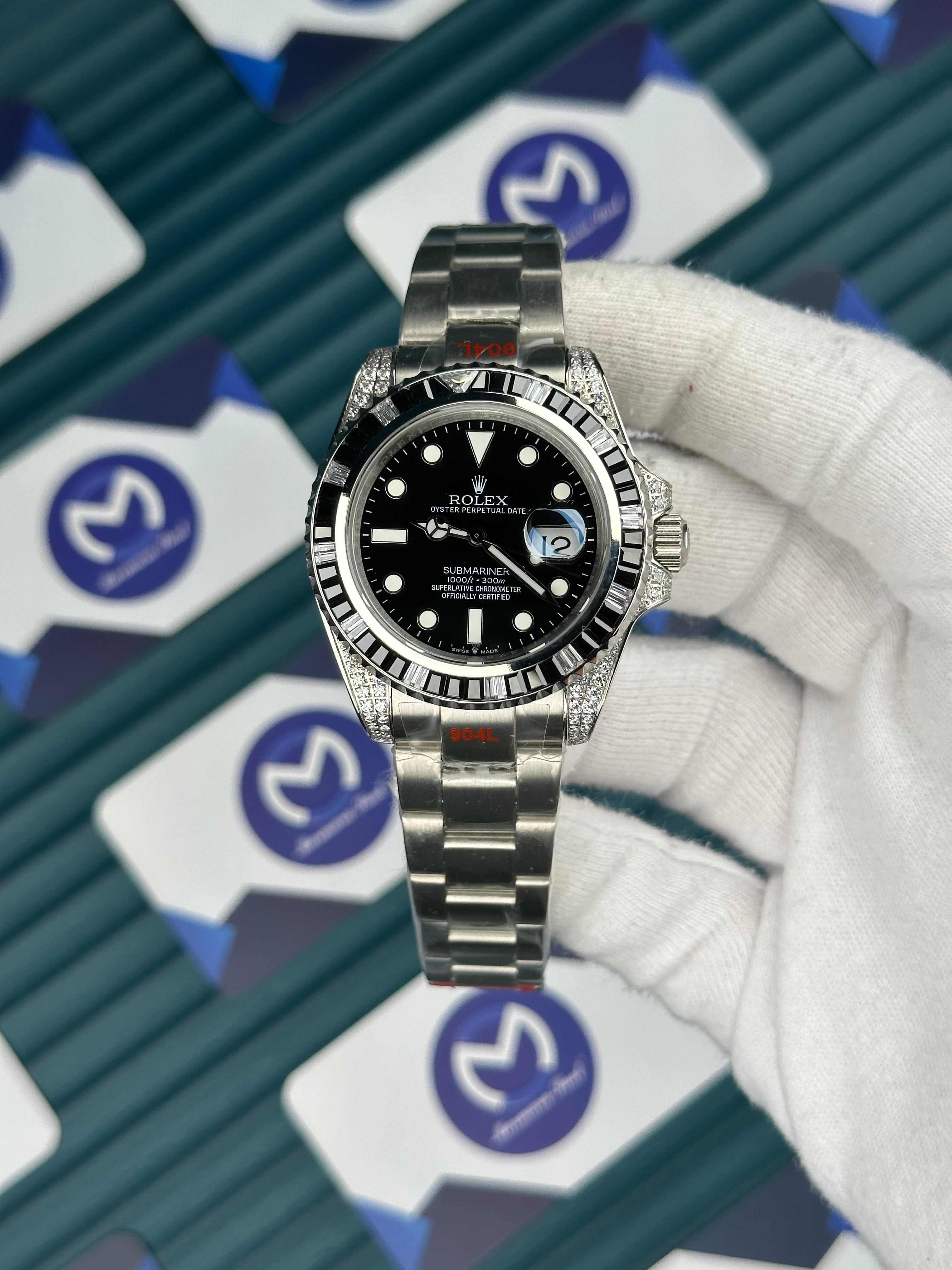 Rolex Submariner Siyah Beyaz Taşlı Bezel Siyah Kadran