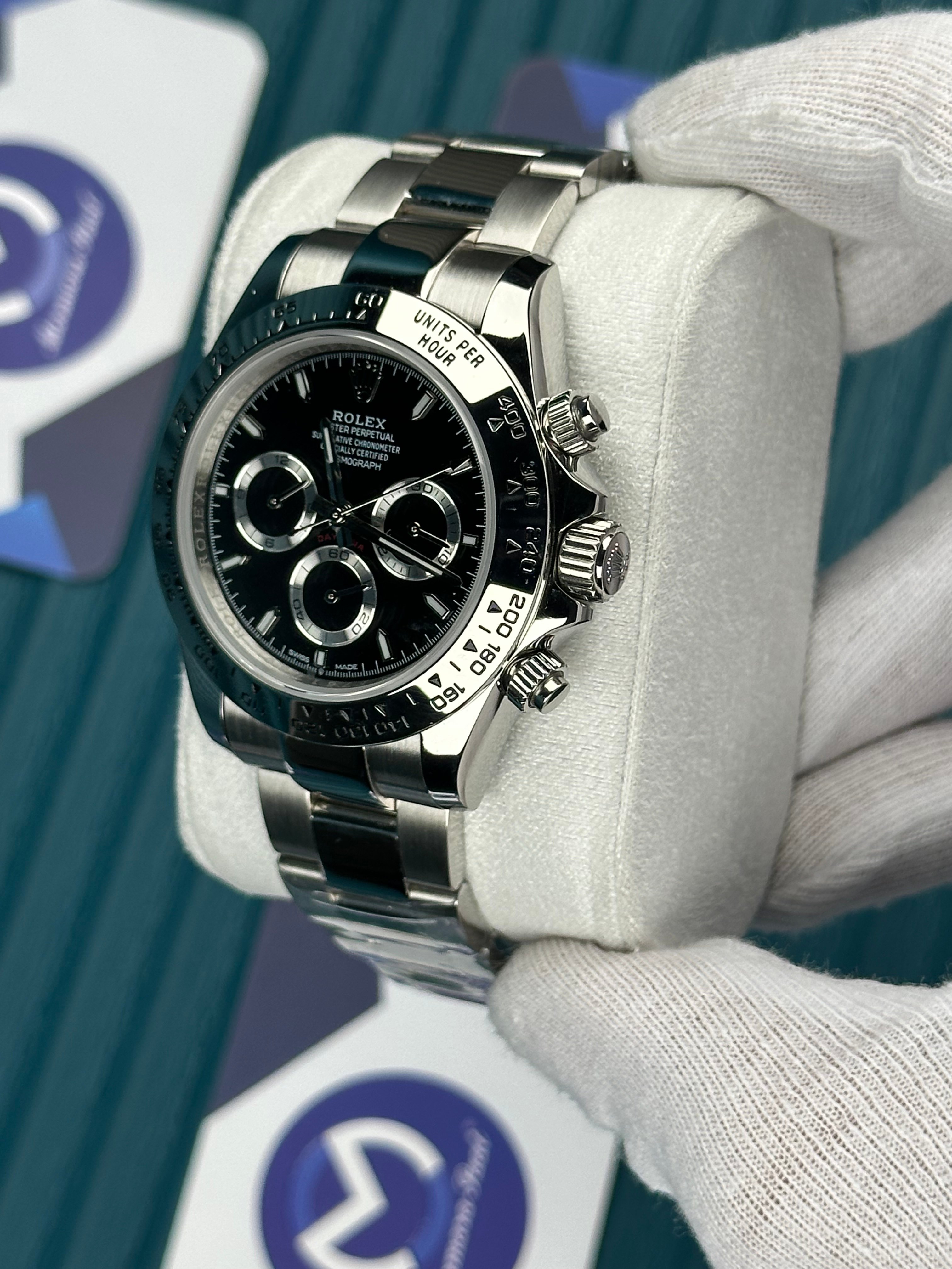ROLEX DAYTONA BLACK DIAL SILVER BEZEL SILVER OYSTER